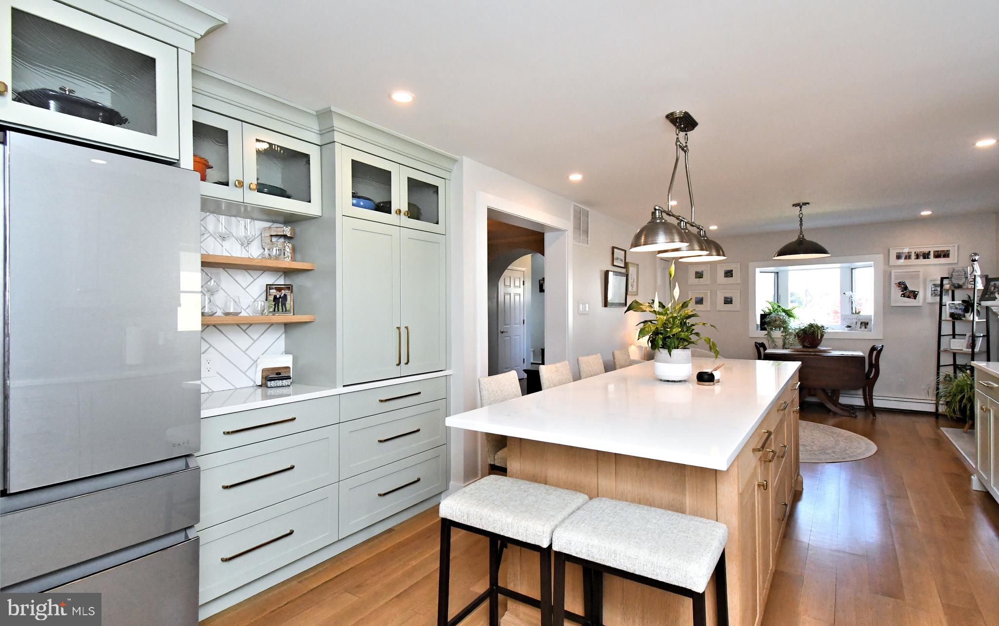 HOLLYWOOD - Residential