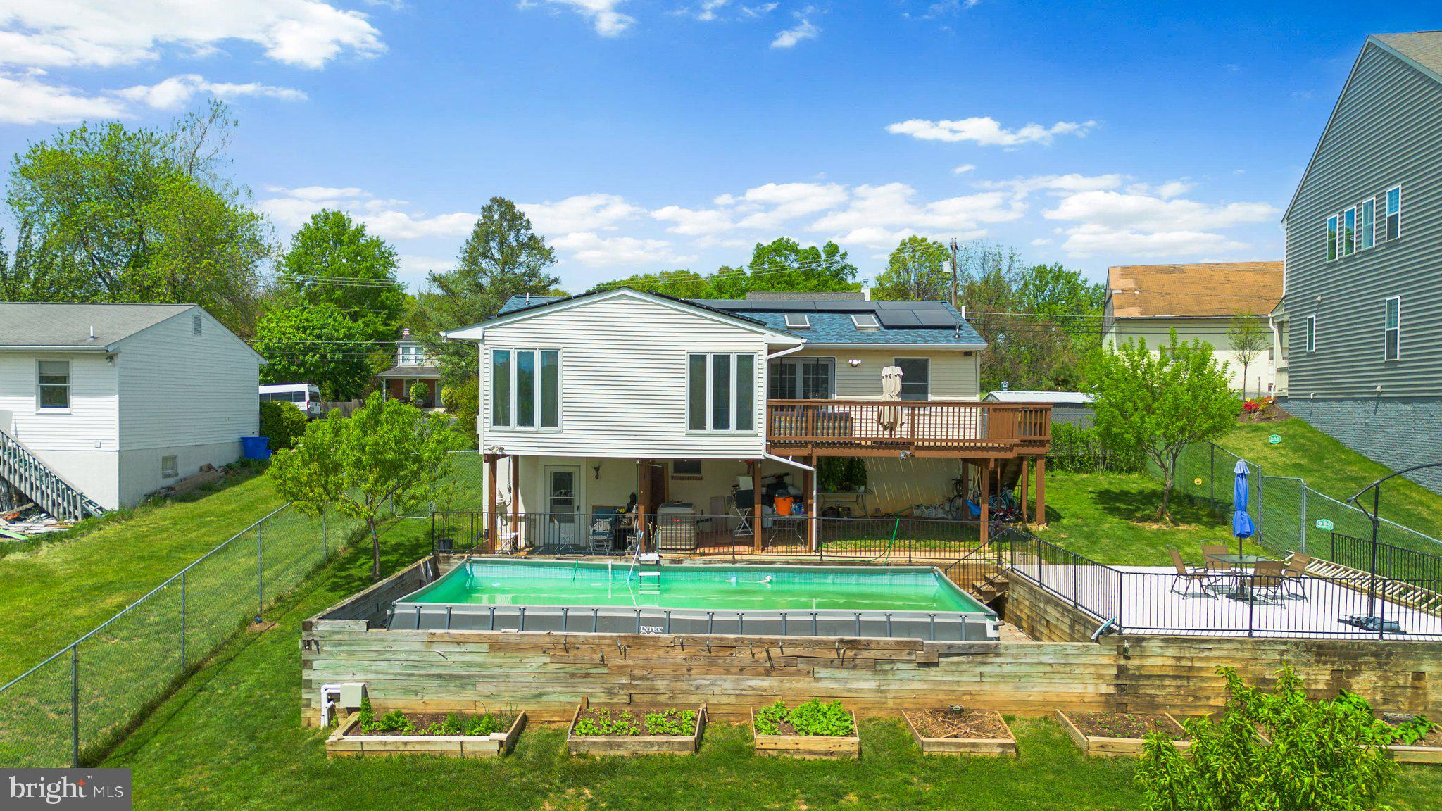 DAMASCUS OUTSIDE - Residential