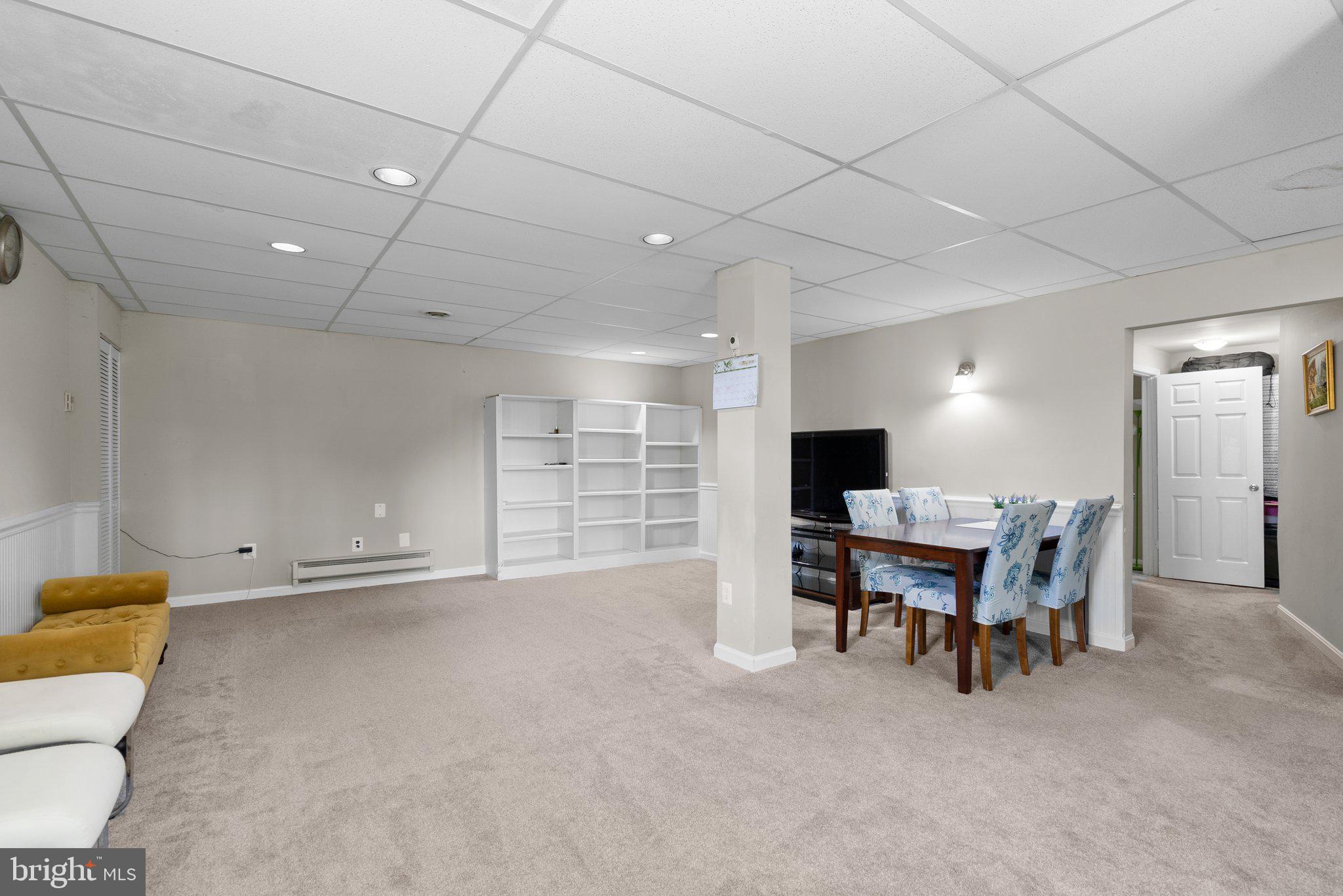 DAMASCUS OUTSIDE - Residential