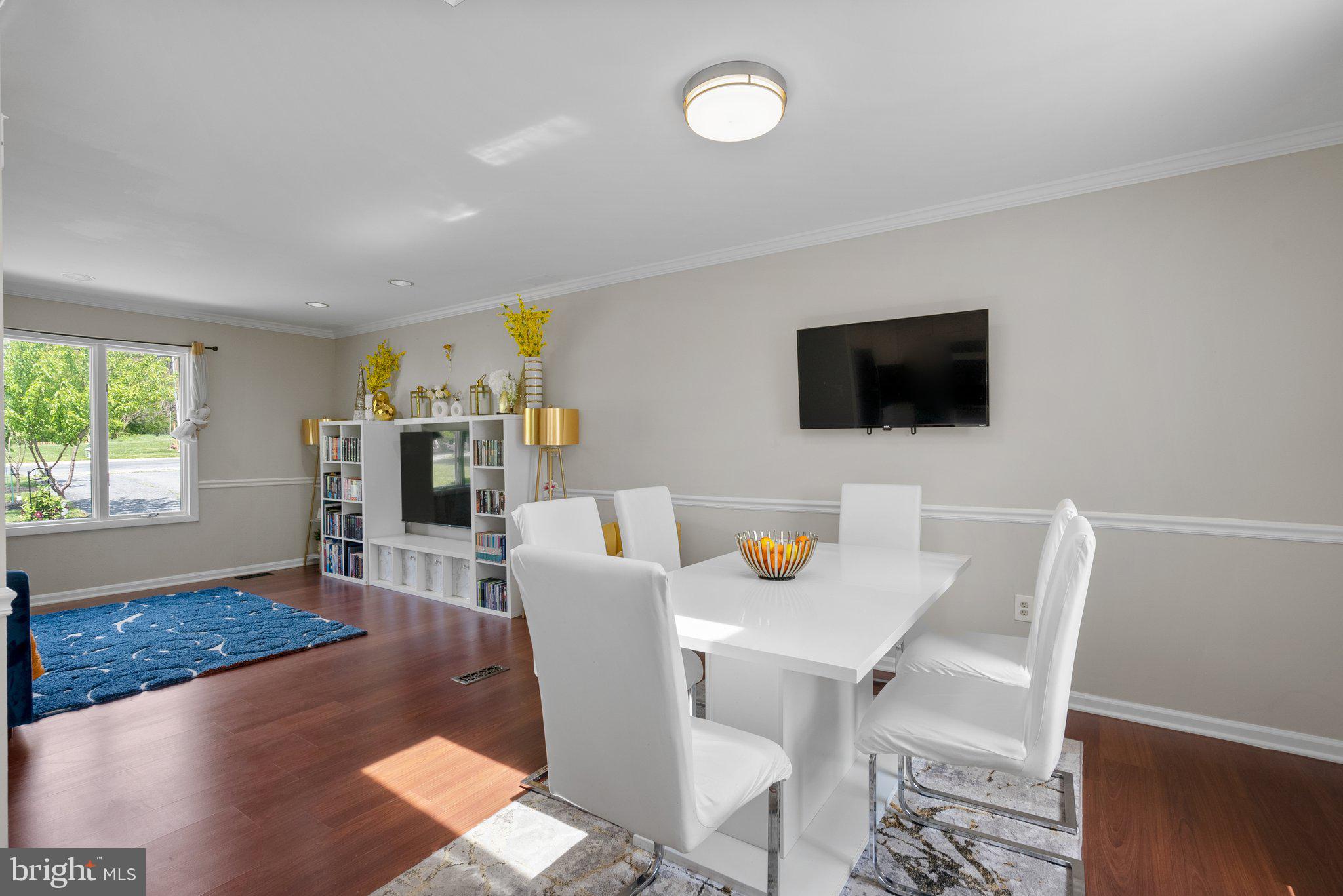 DAMASCUS OUTSIDE - Residential