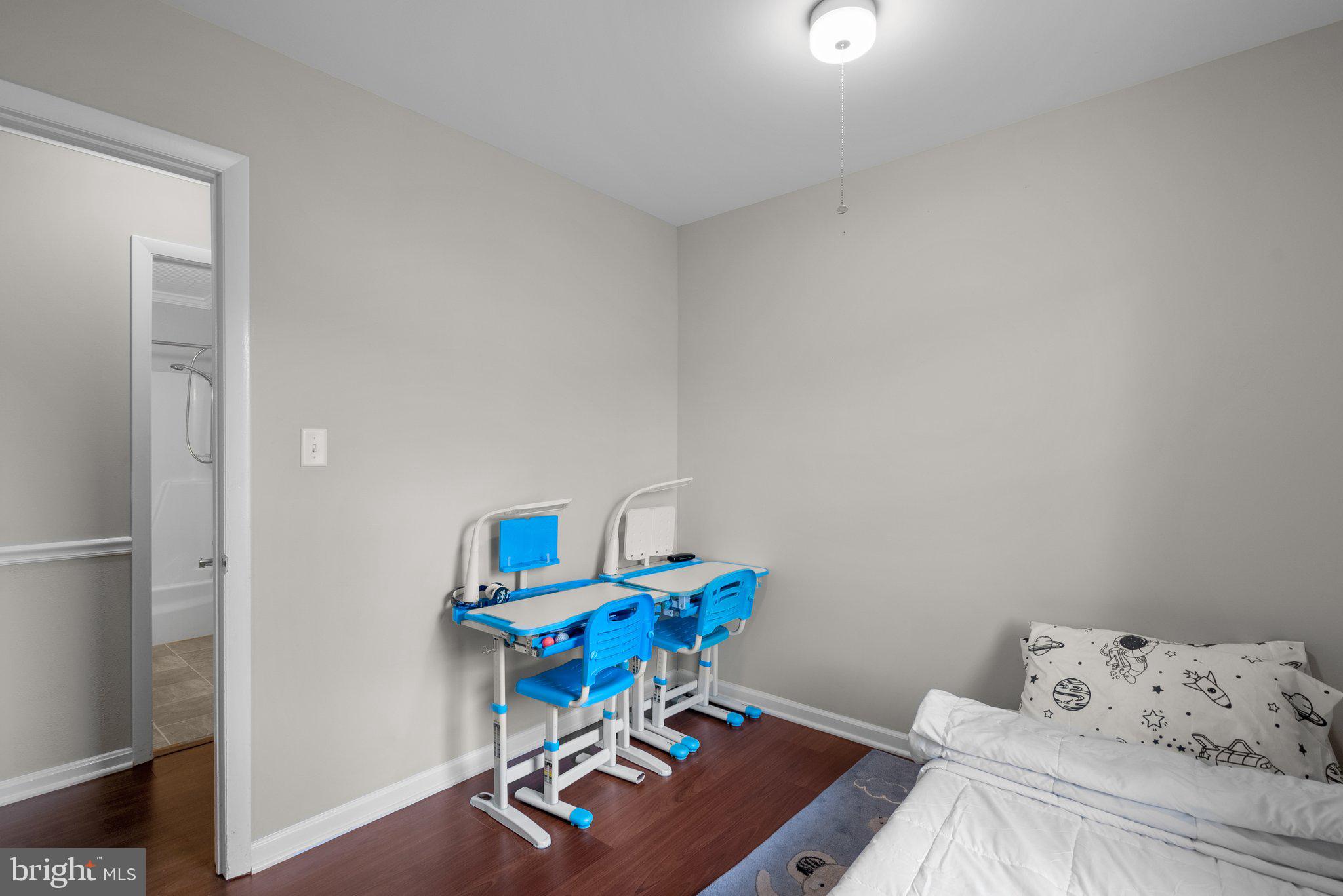 DAMASCUS OUTSIDE - Residential