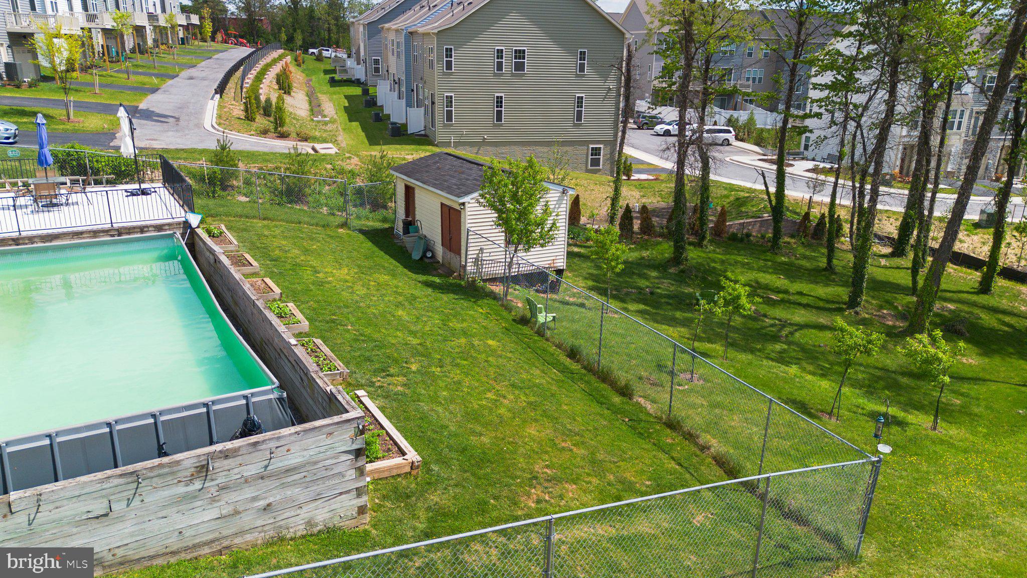 DAMASCUS OUTSIDE - Residential