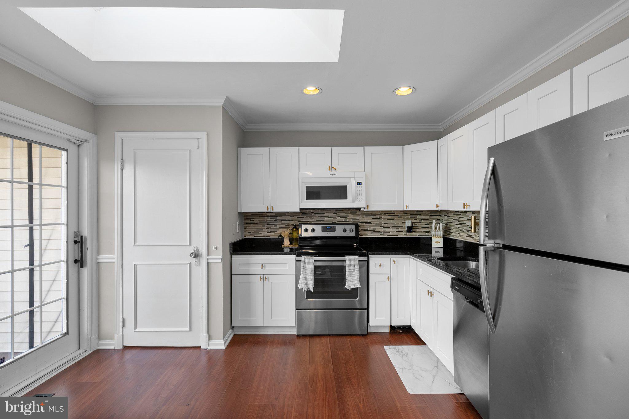 DAMASCUS OUTSIDE - Residential