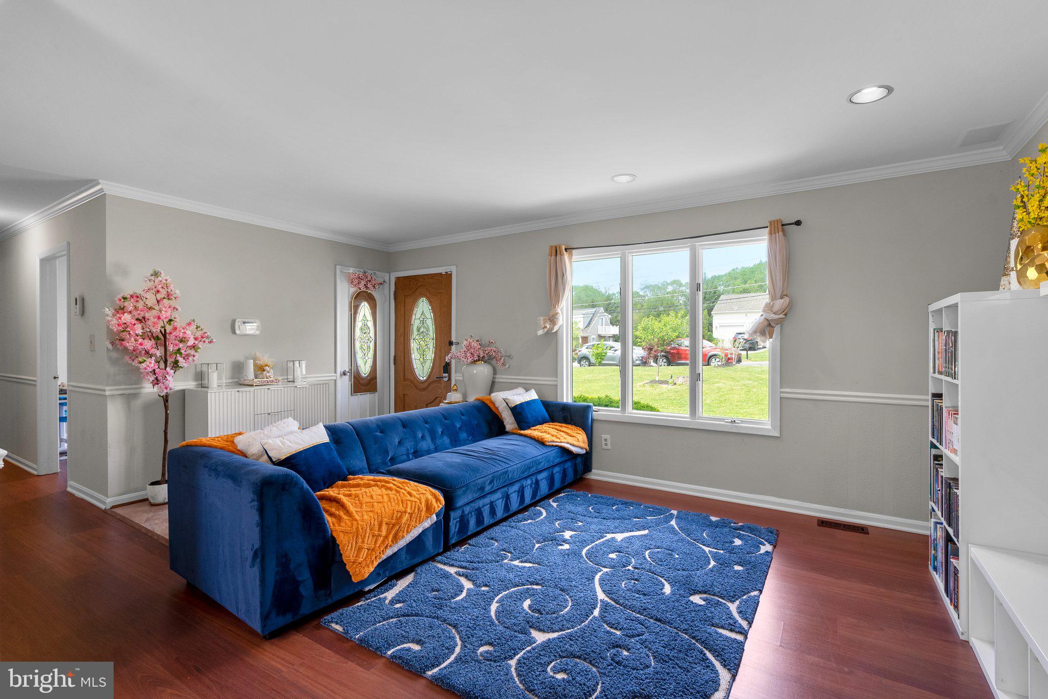 DAMASCUS OUTSIDE - Residential