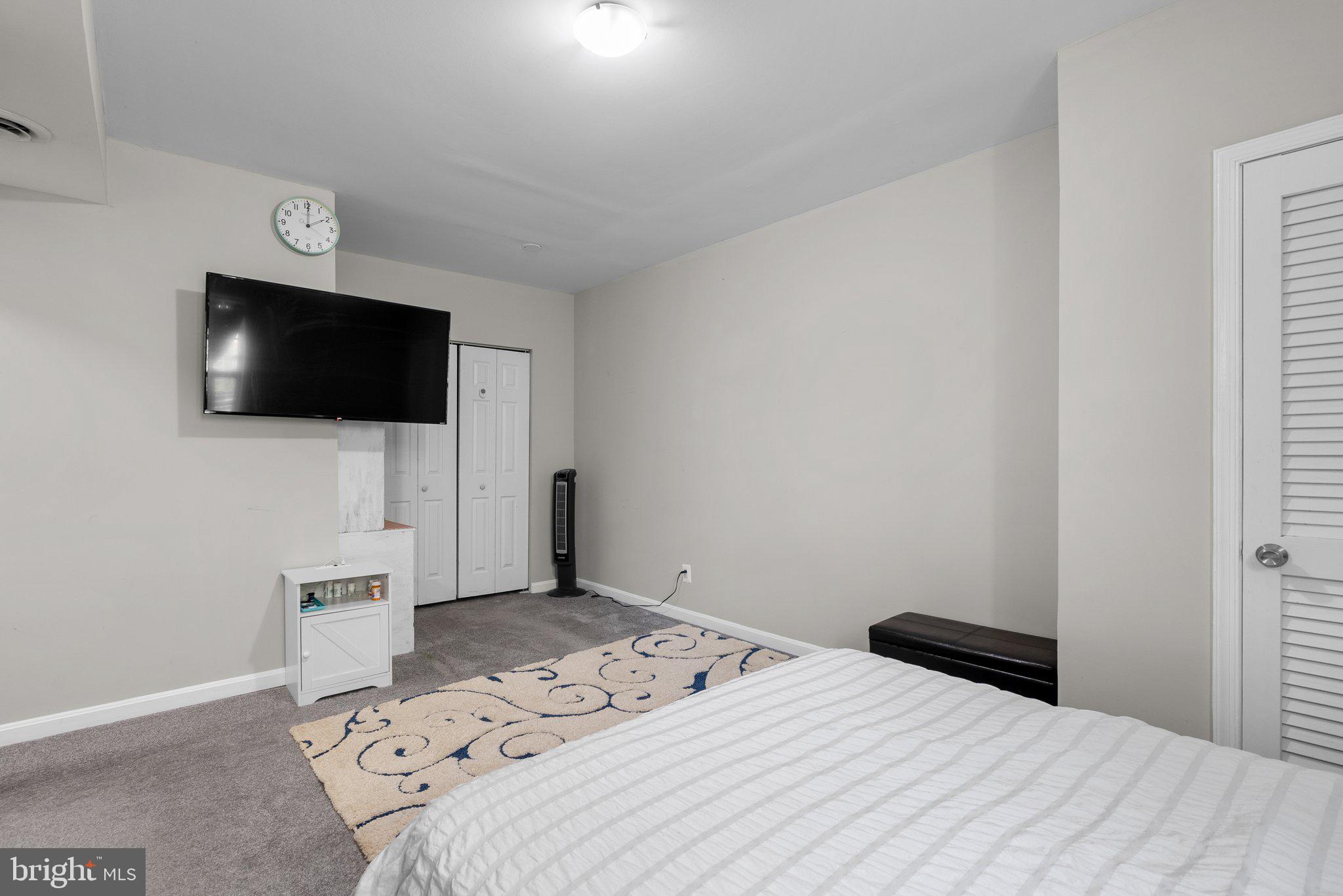 DAMASCUS OUTSIDE - Residential