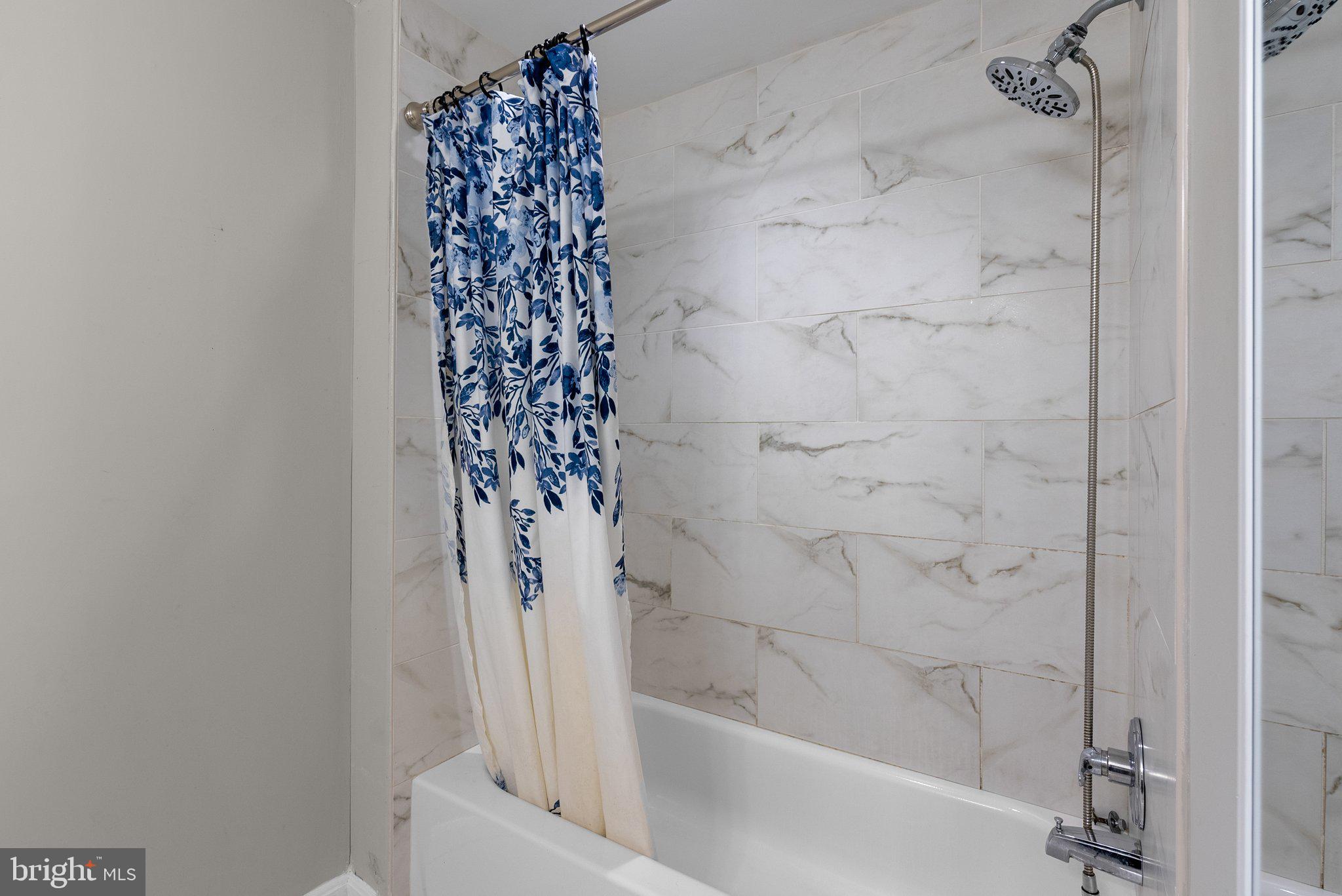 DAMASCUS OUTSIDE - Residential