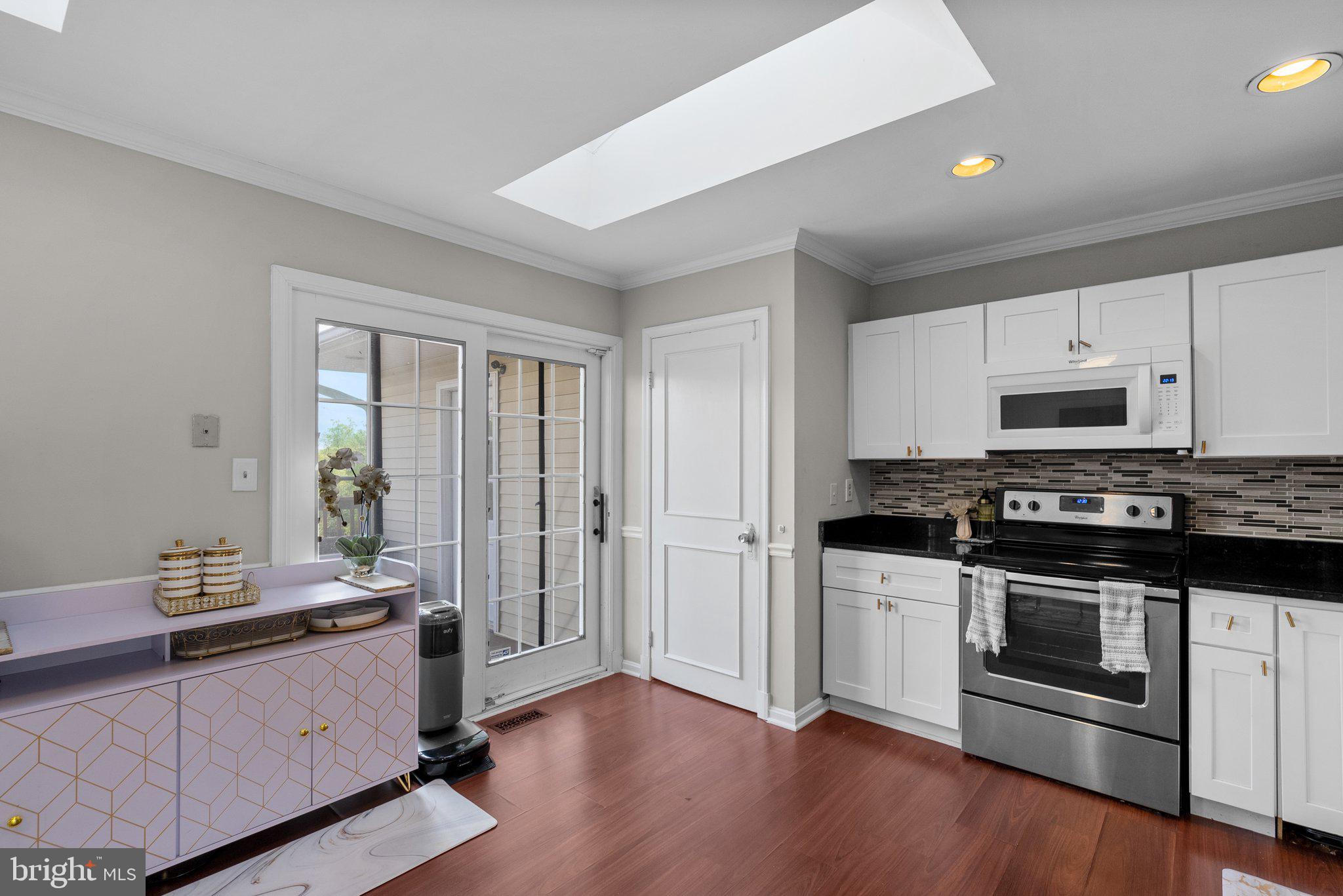 DAMASCUS OUTSIDE - Residential