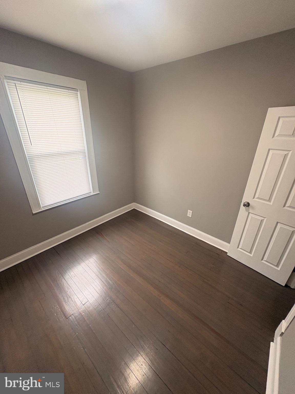 MEDFIELD - Residential