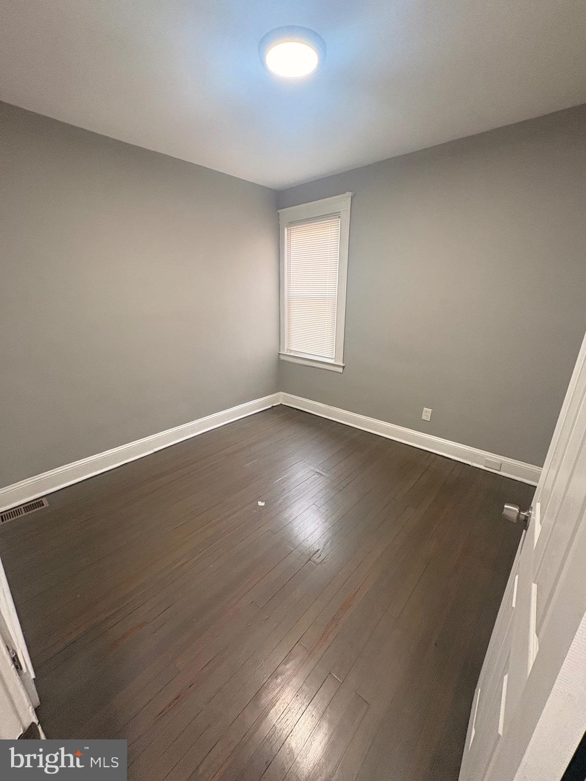 MEDFIELD - Residential