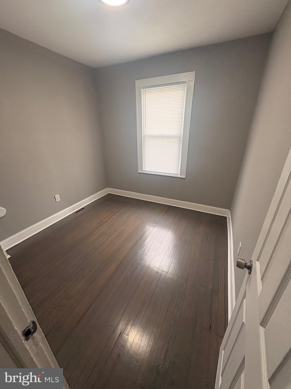 MEDFIELD - Residential