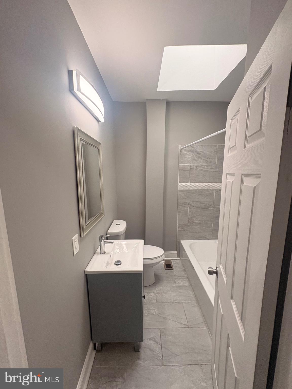 MEDFIELD - Residential