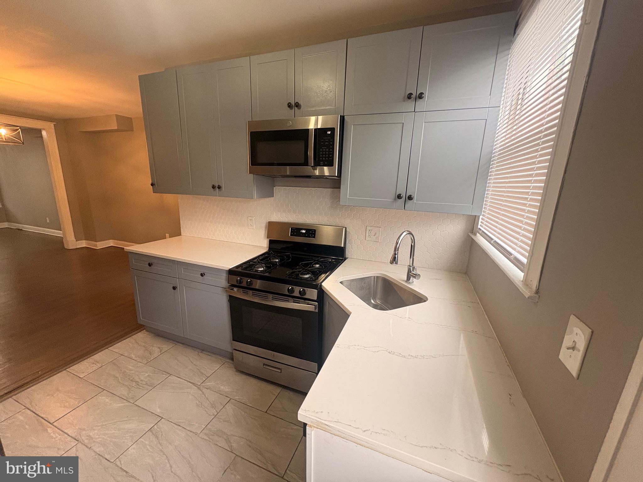 MEDFIELD - Residential
