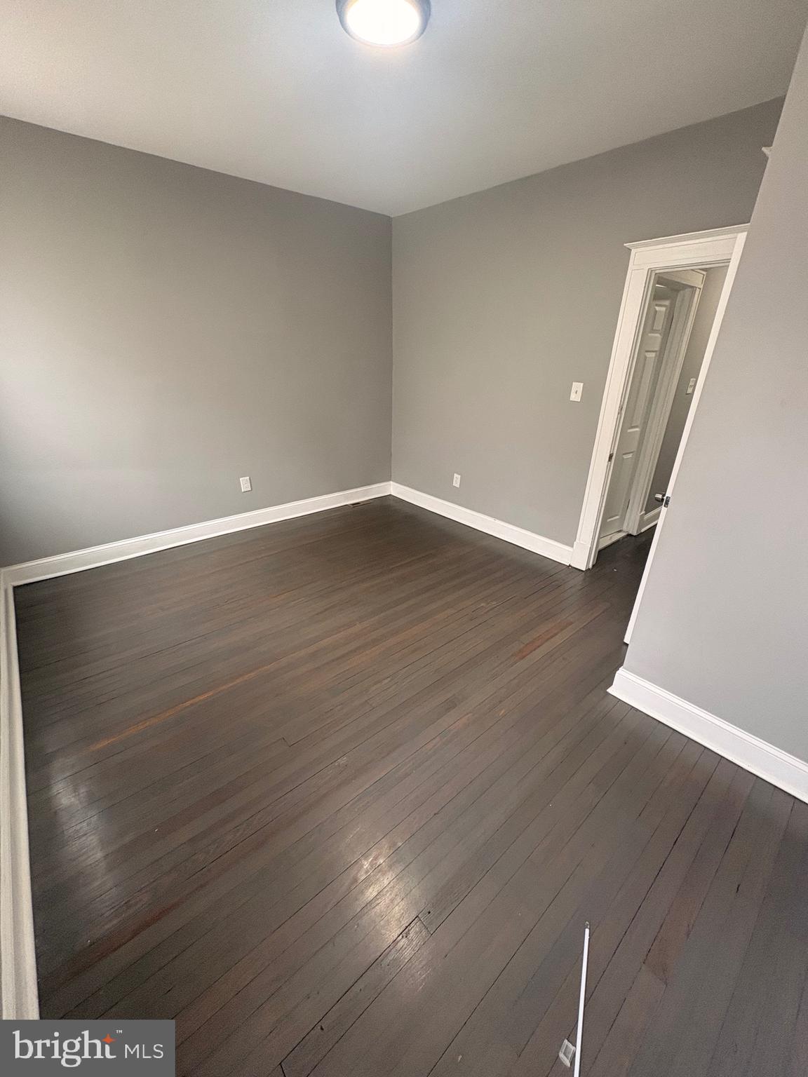 MEDFIELD - Residential