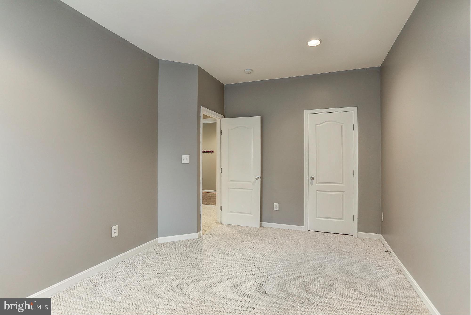 STONE RIDGE SOUTH - Residential