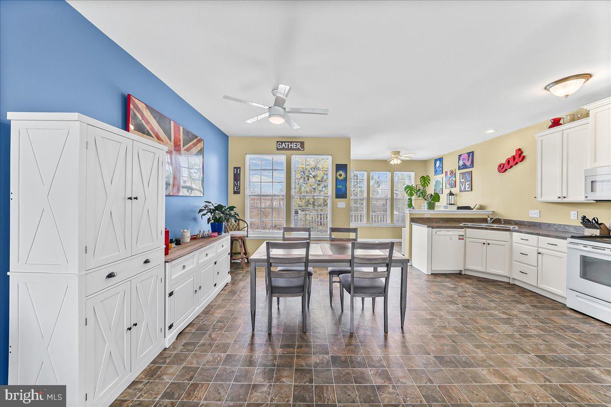 VILLAGE OF BAYBERRY - Residential