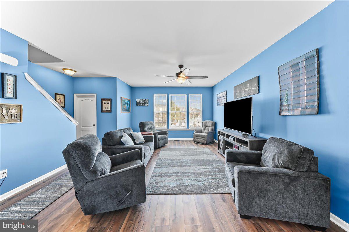 VILLAGE OF BAYBERRY - Residential