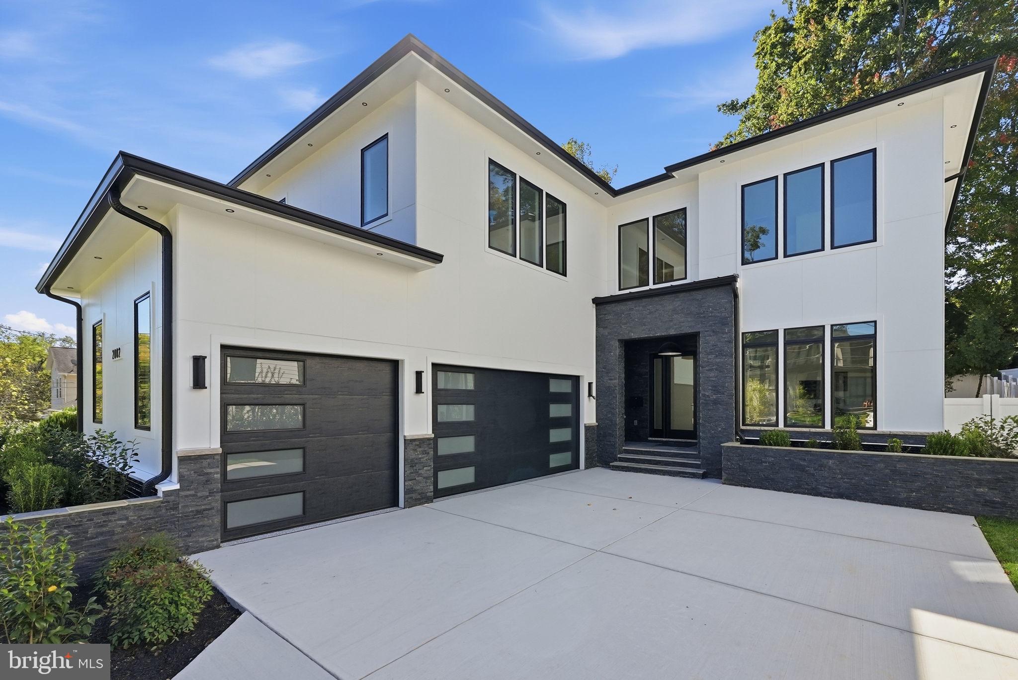 2002 HILLSIDE DRIVE