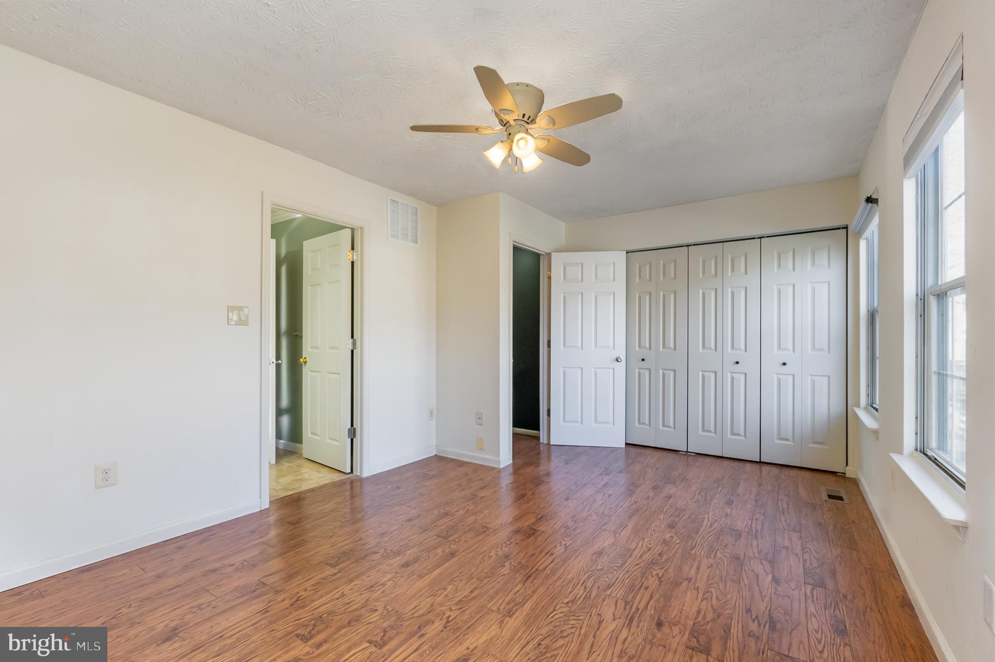 WHITE OAK - Residential