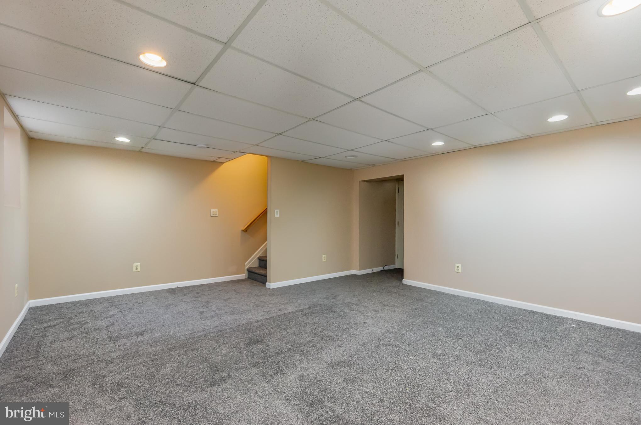 WHITE OAK - Residential