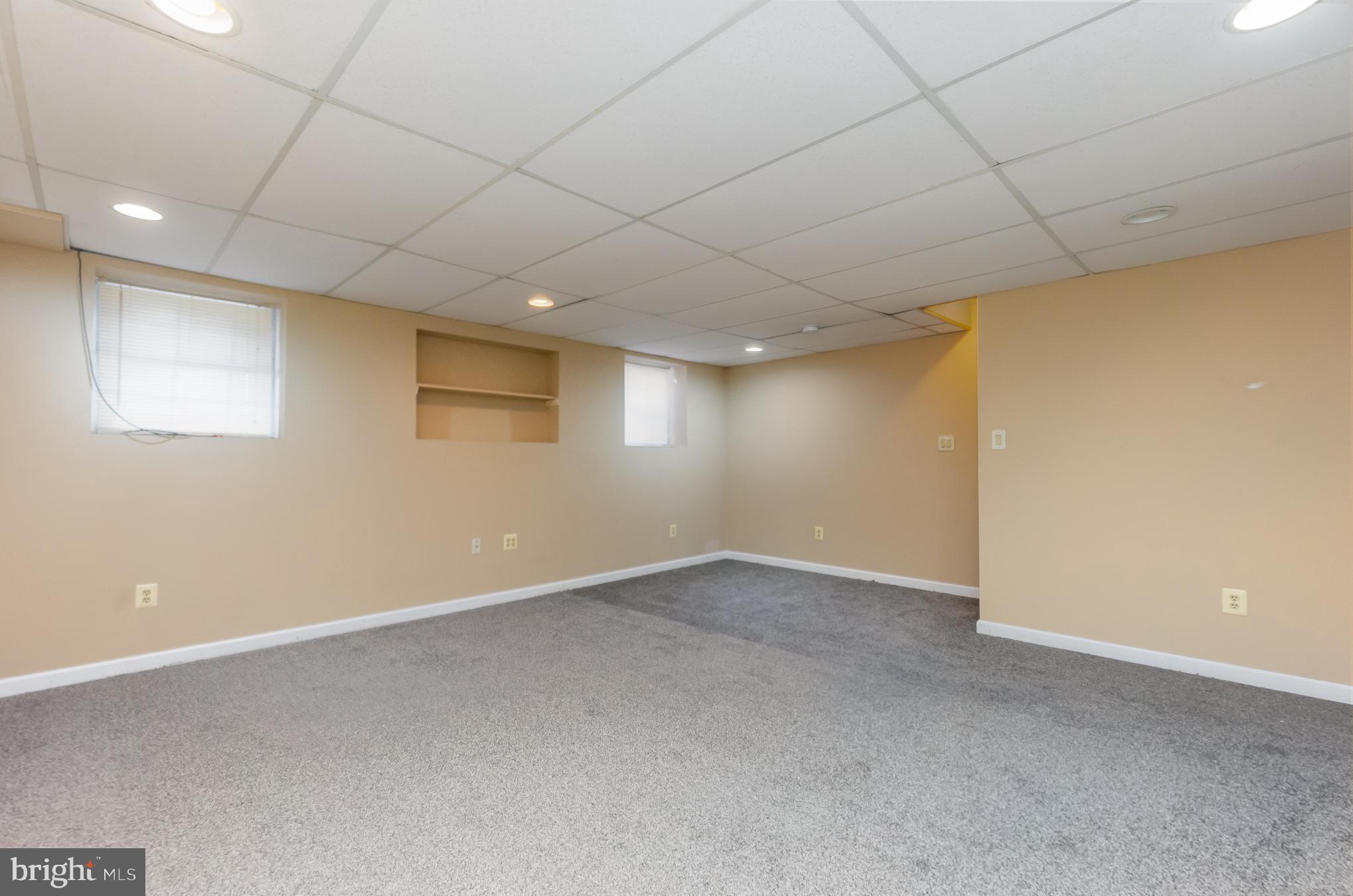 WHITE OAK - Residential