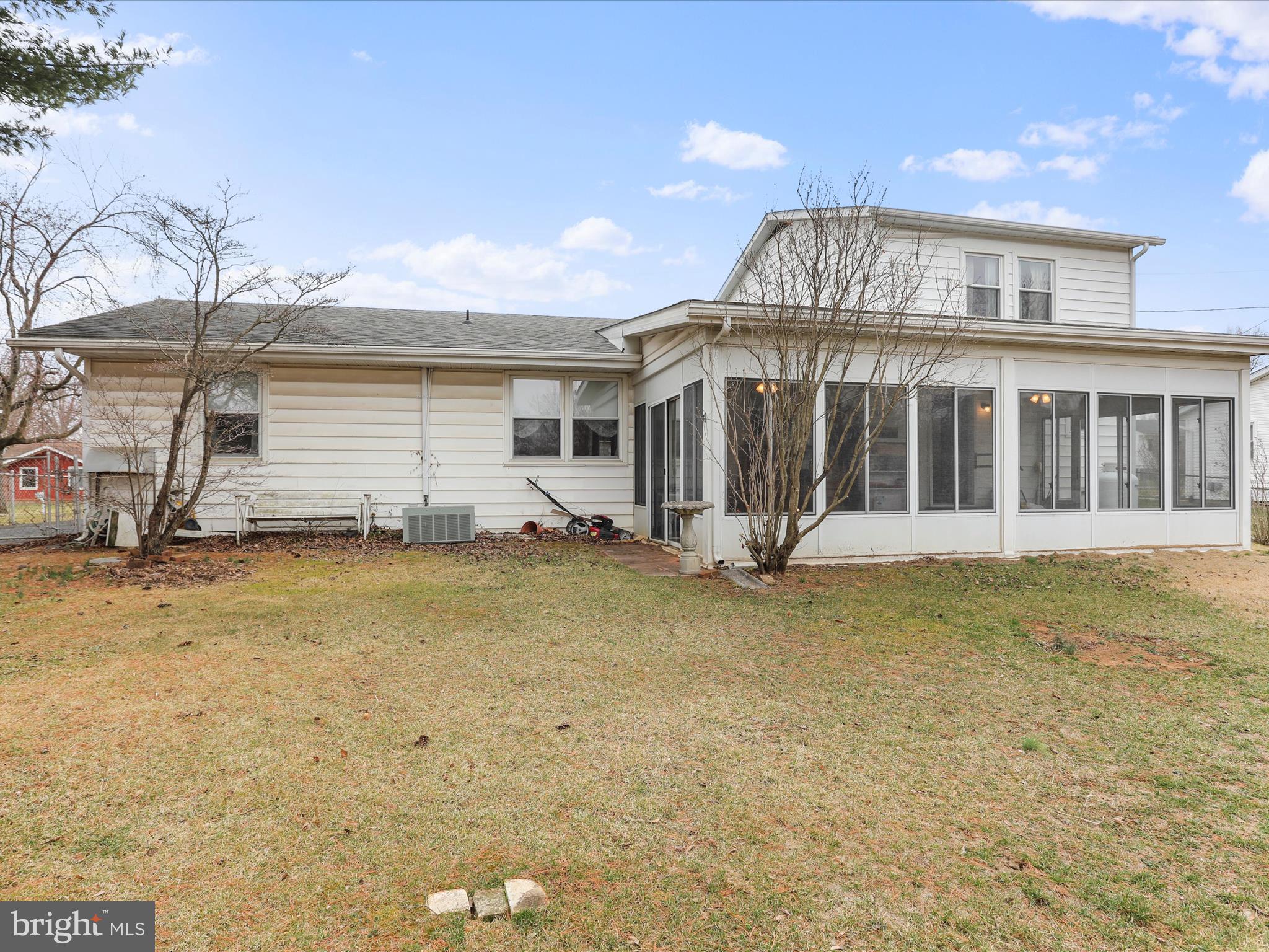 ORCHARD HILLS - Residential