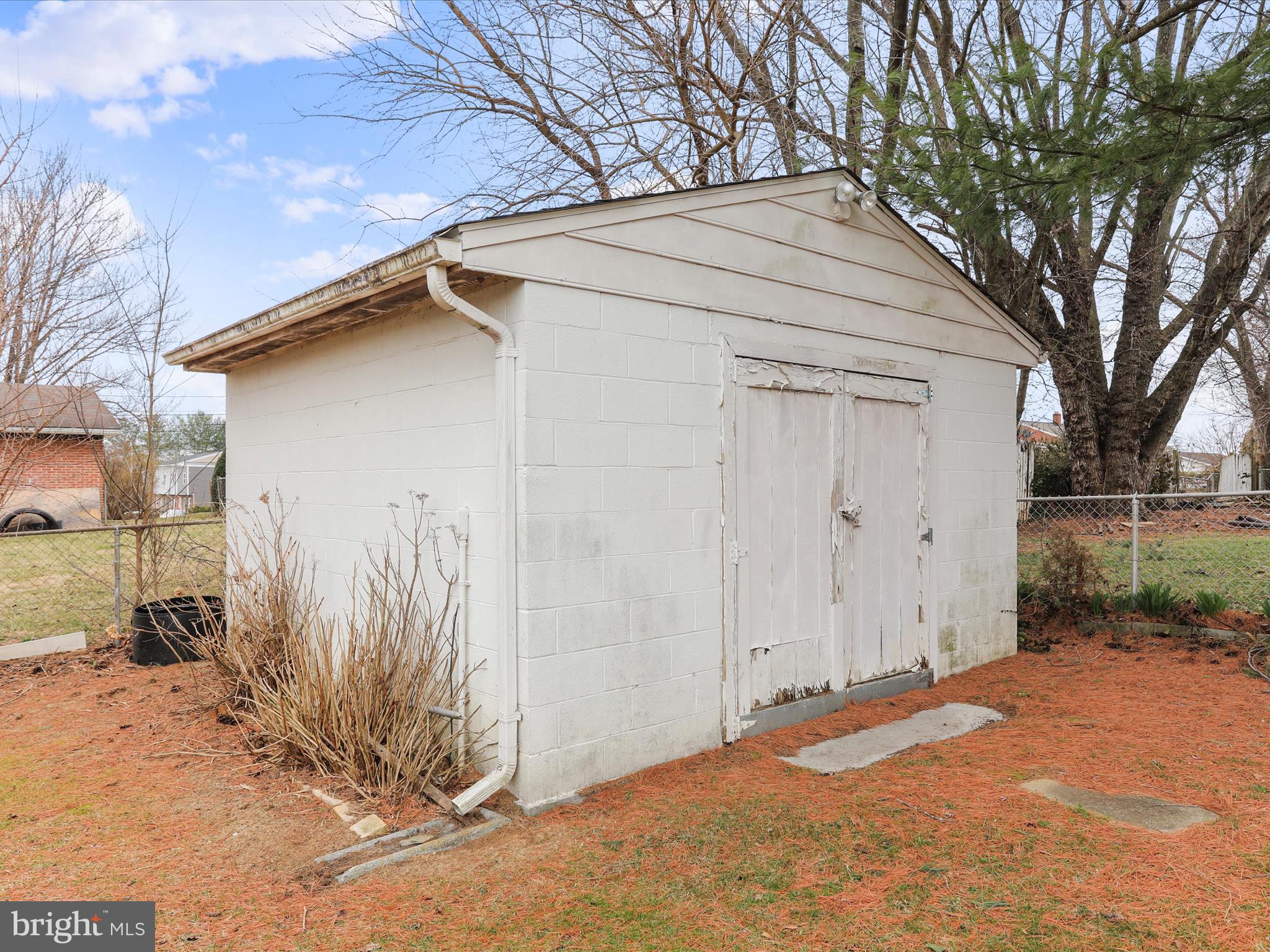 ORCHARD HILLS - Residential