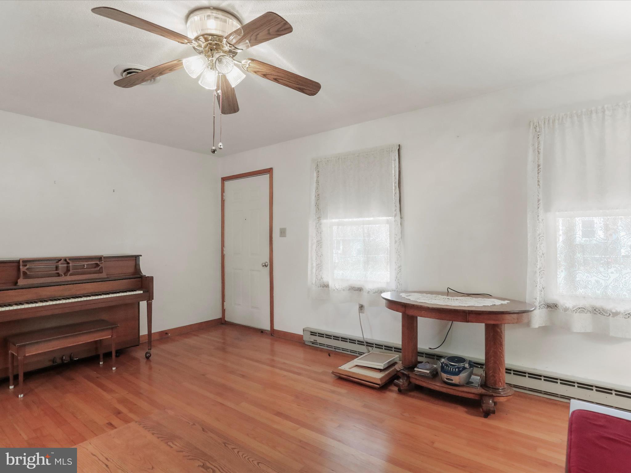 ORCHARD HILLS - Residential