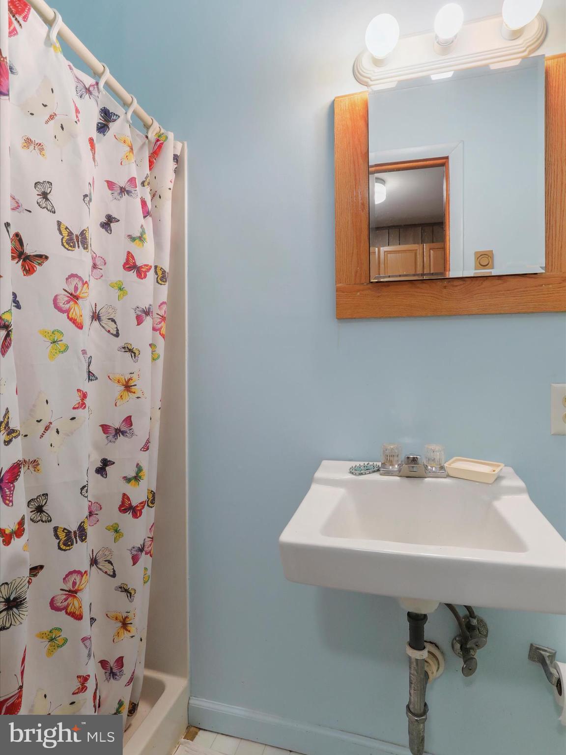 ORCHARD HILLS - Residential