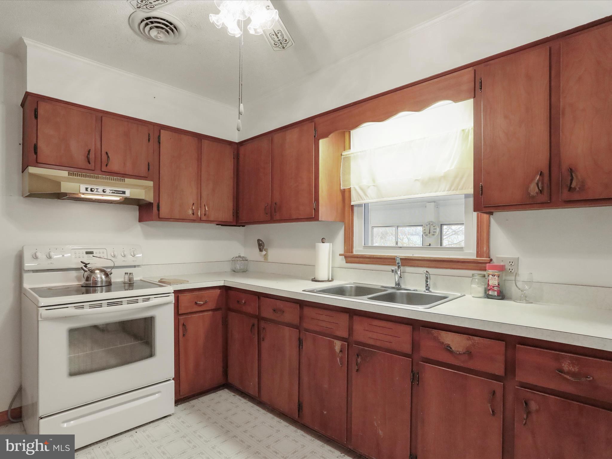 ORCHARD HILLS - Residential