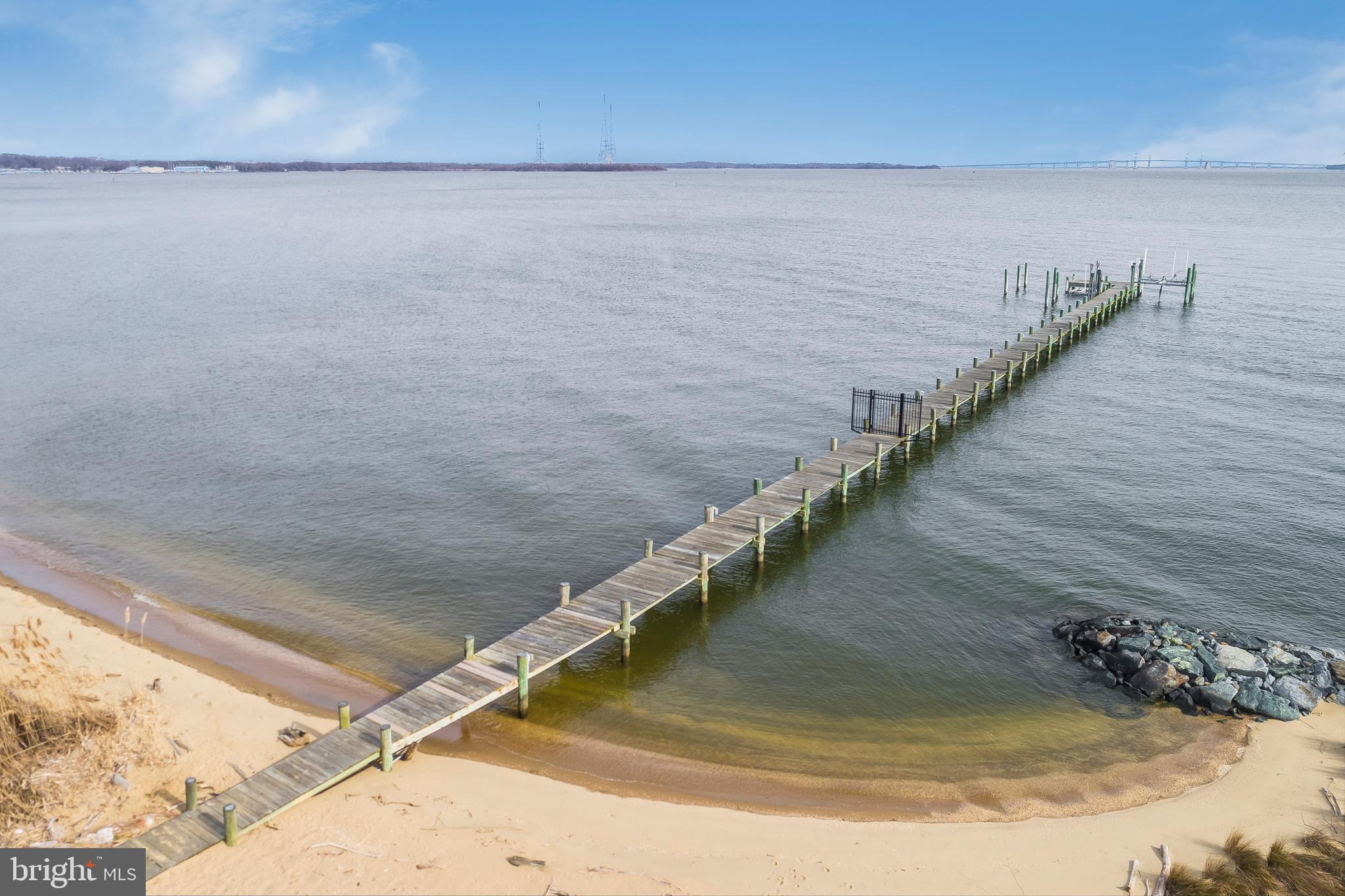 ANNAPOLIS ROADS - Residential