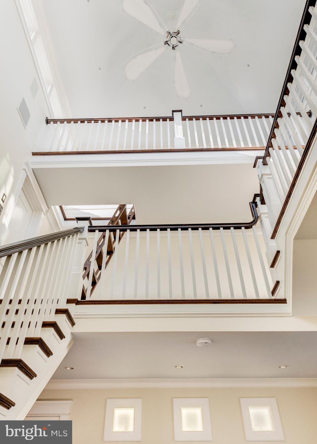 ANNAPOLIS ROADS - Residential