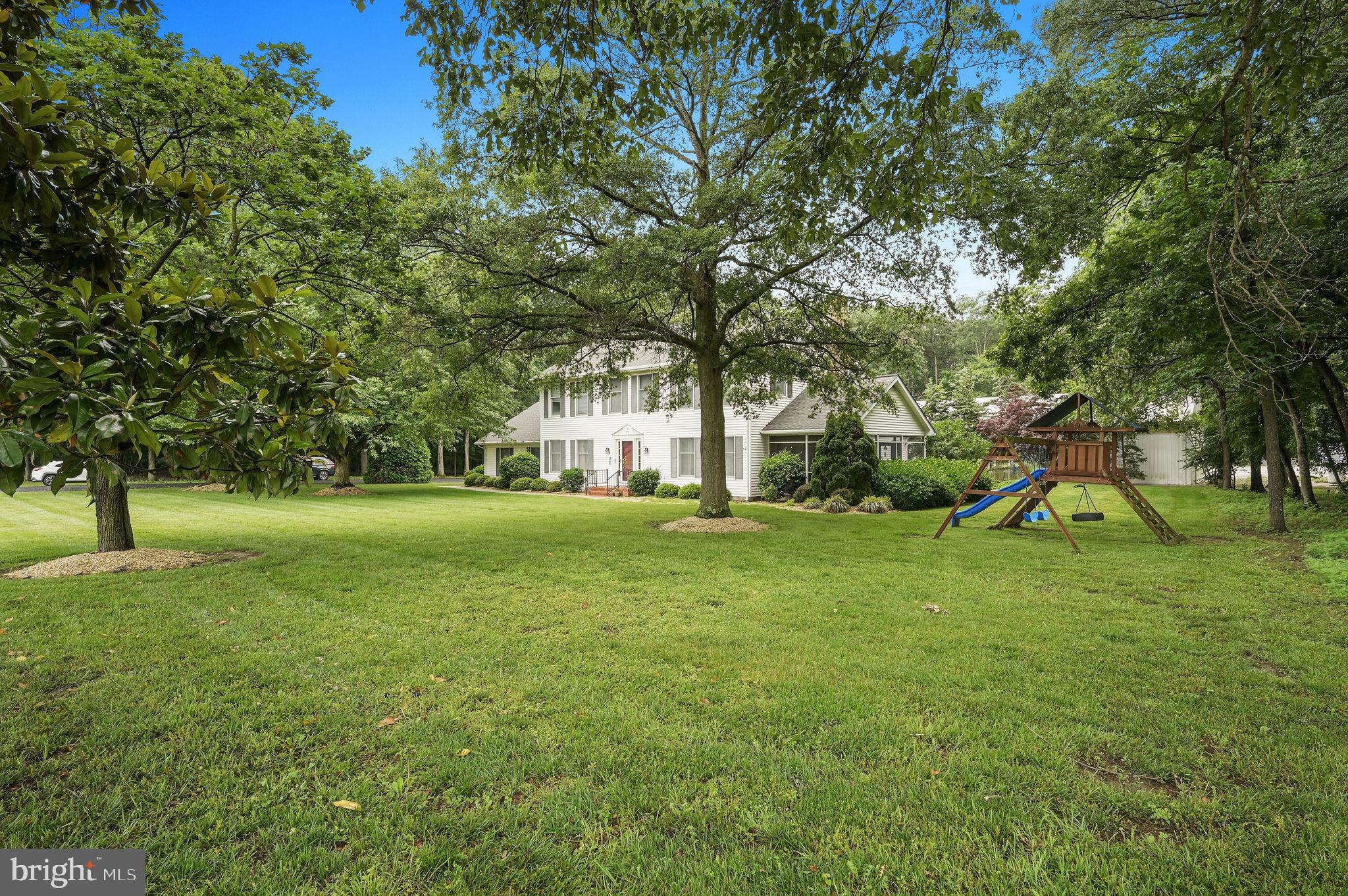 11142 LOG CABIN ROAD