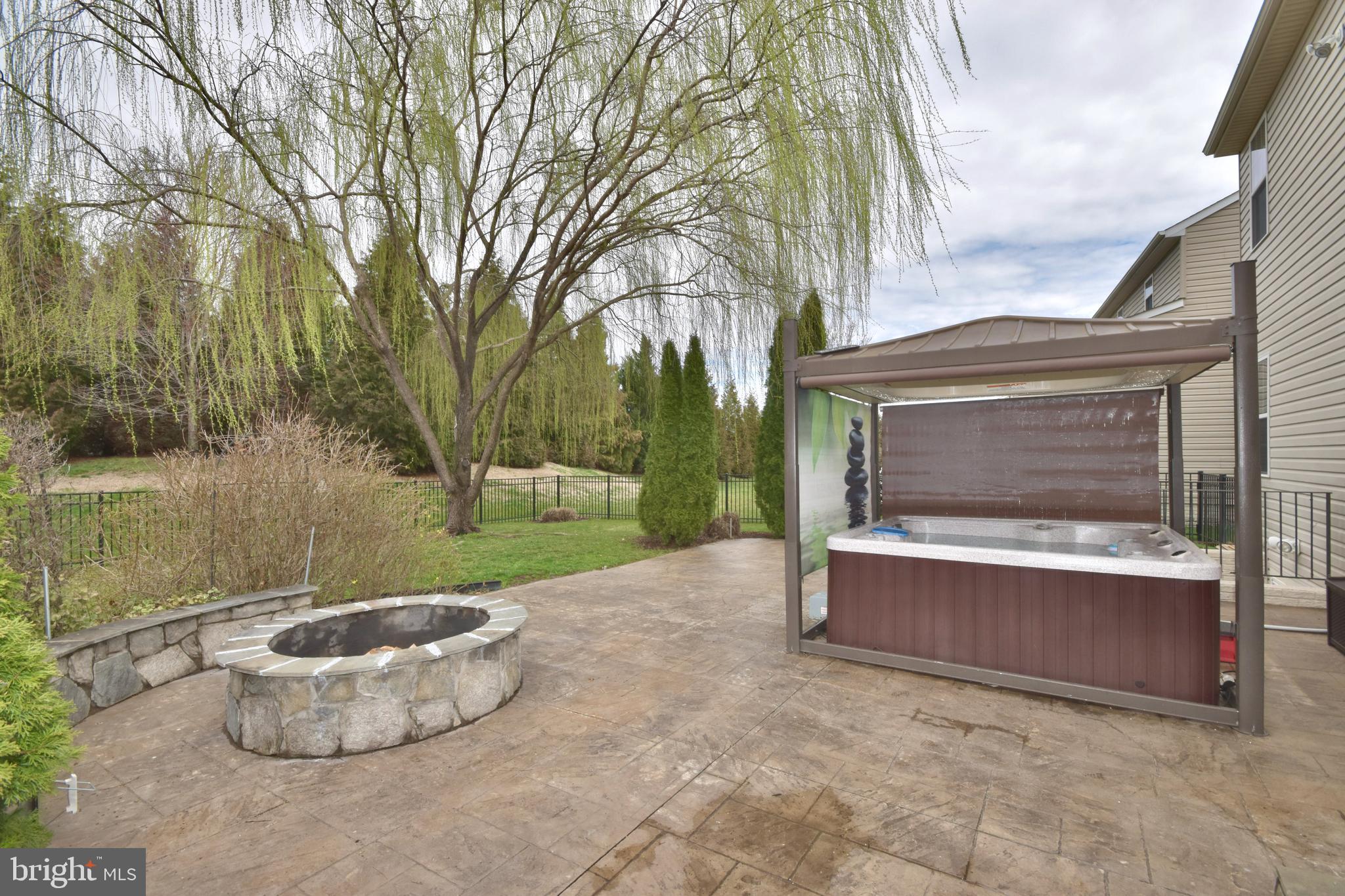 BROOKSIDE - Residential