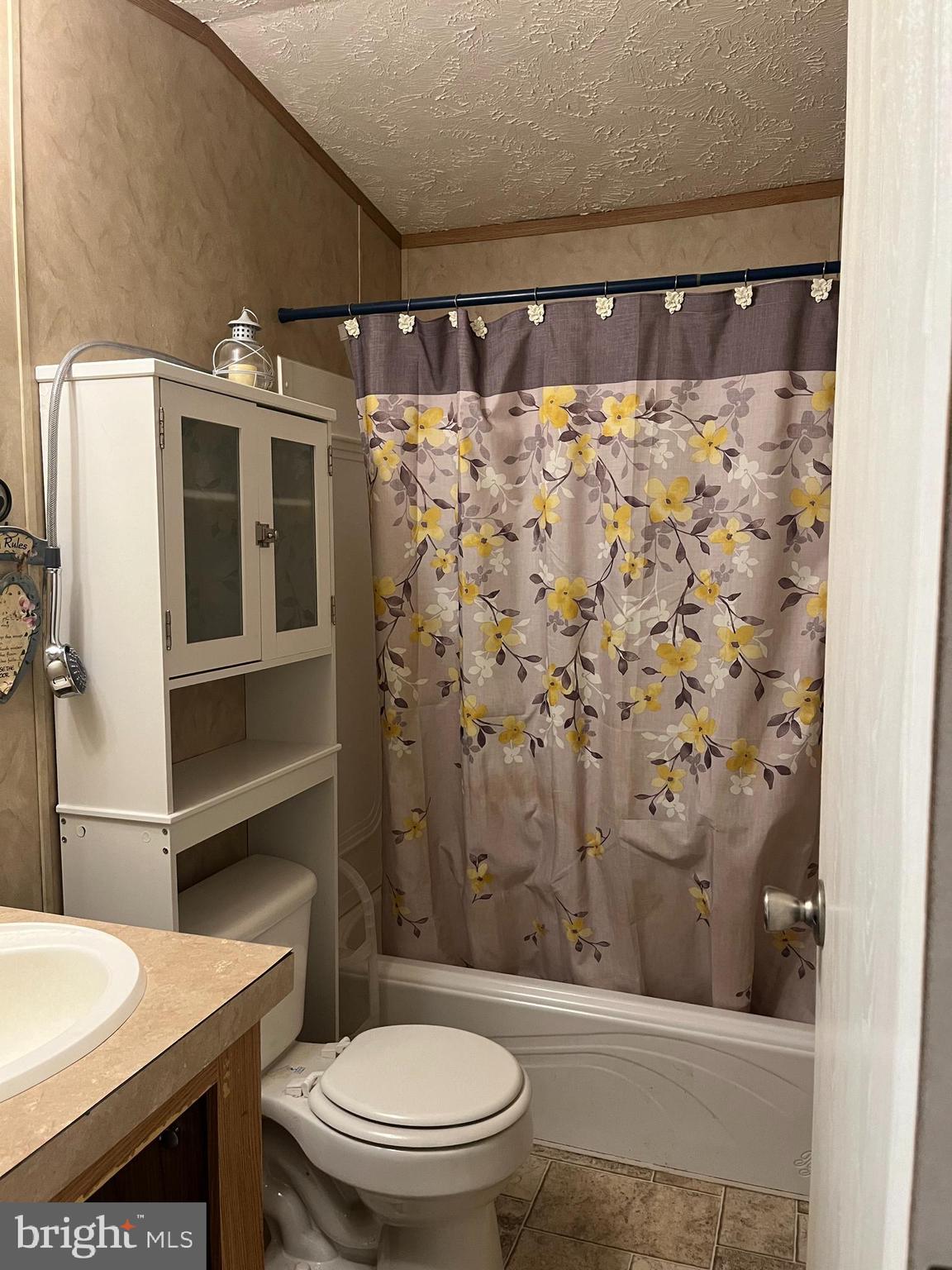 LAZY ACRES MHP - Residential