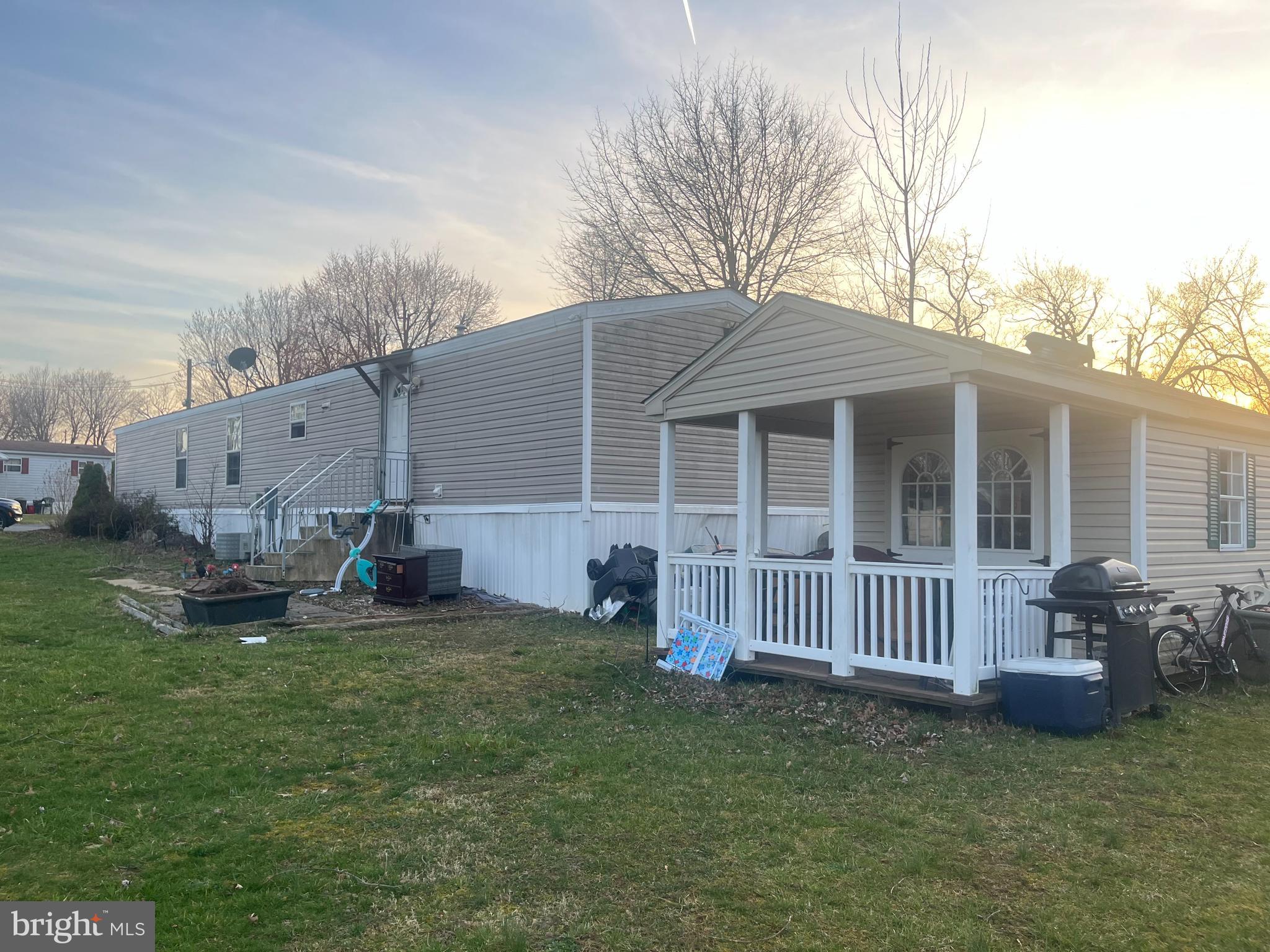 LAZY ACRES MHP - Residential