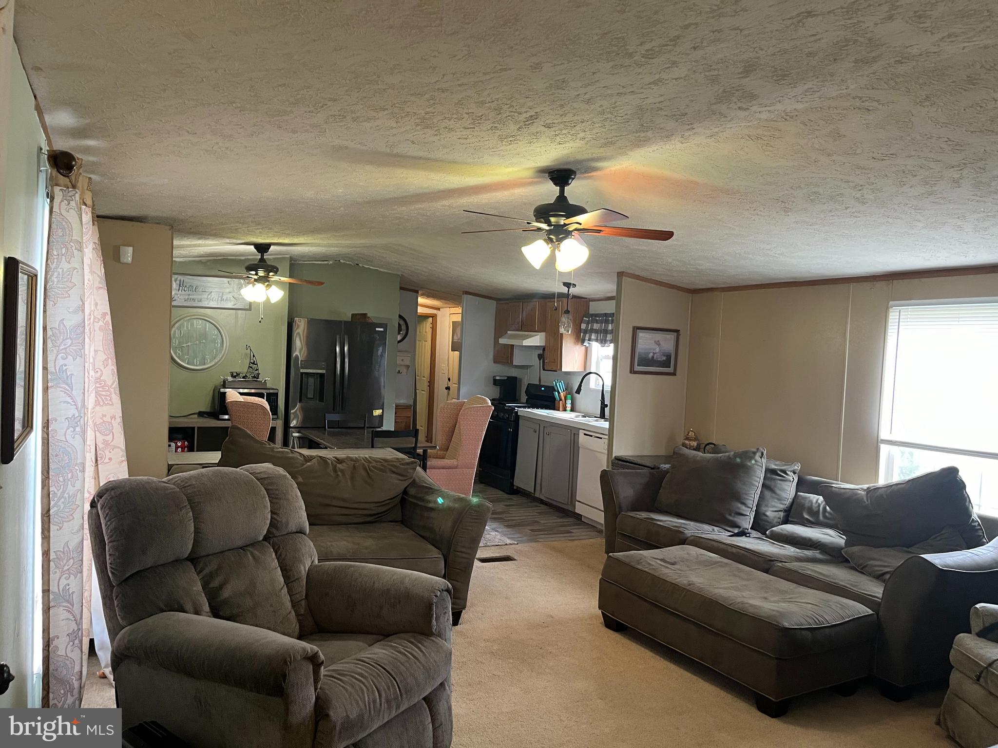 LAZY ACRES MHP - Residential