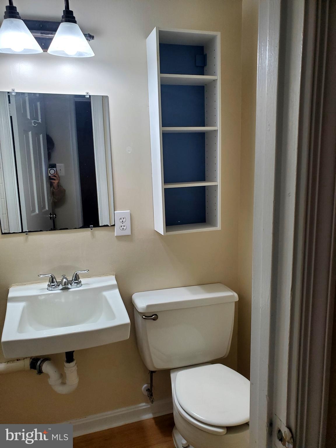 KINGS MANOR TOWNE HOUSES - Residential Lease