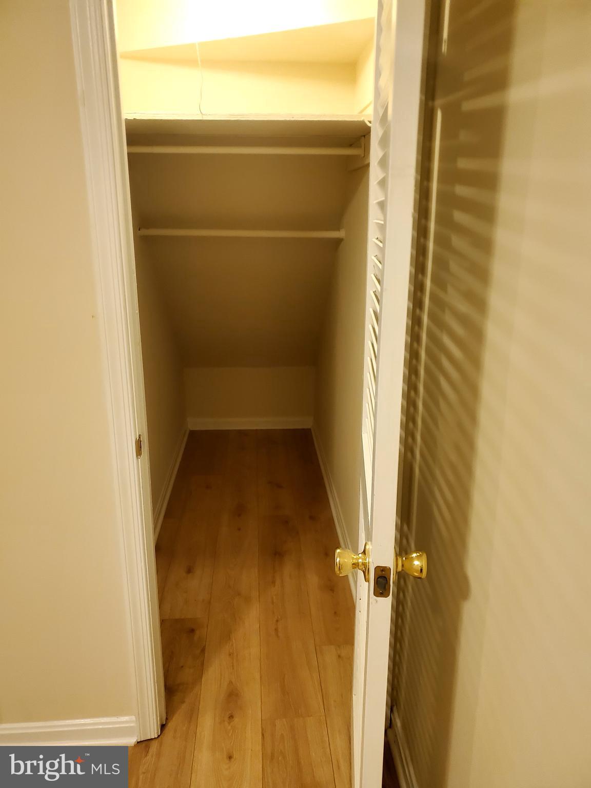 KINGS MANOR TOWNE HOUSES - Residential Lease