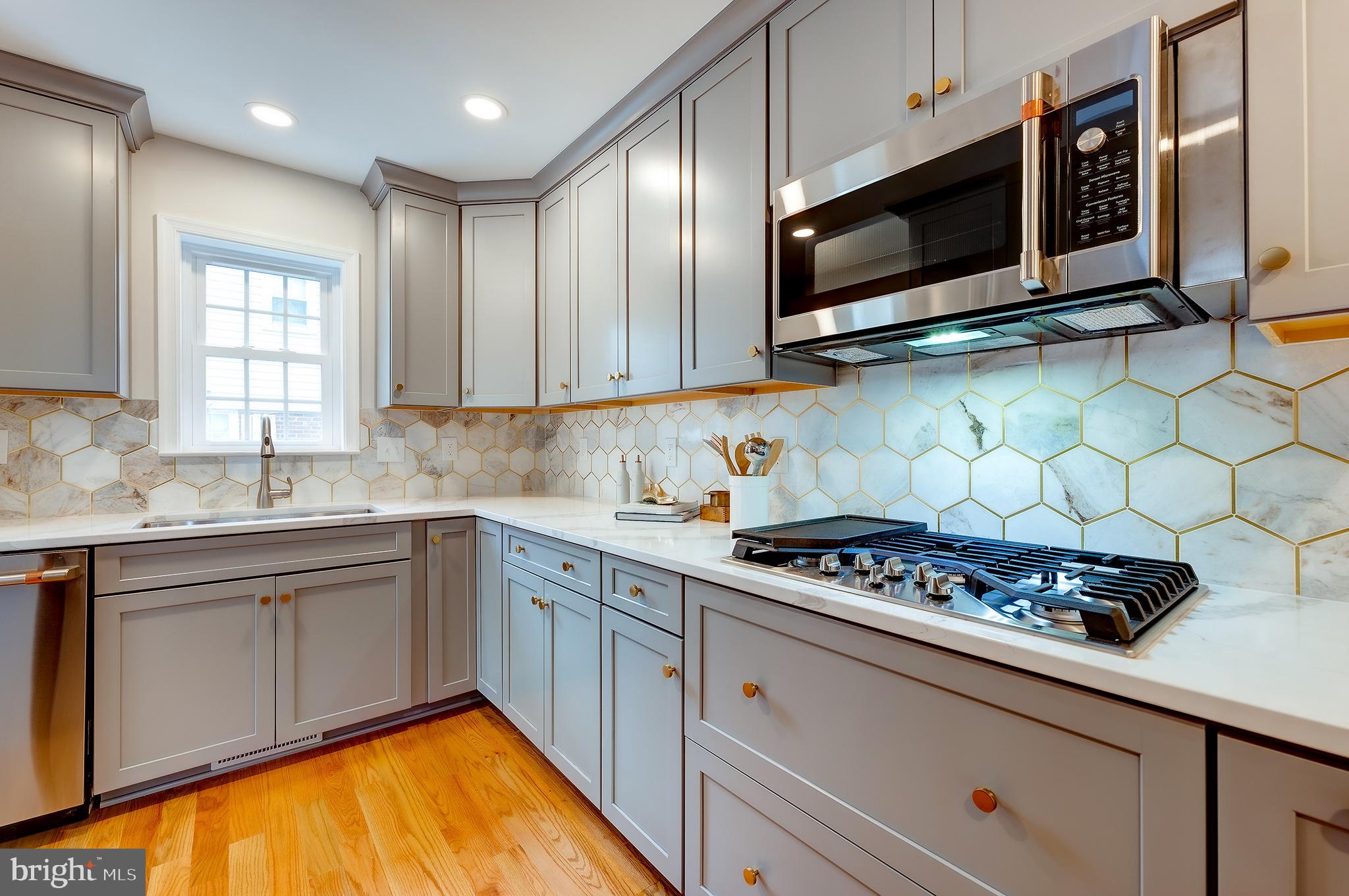 ROSEMONT - Residential