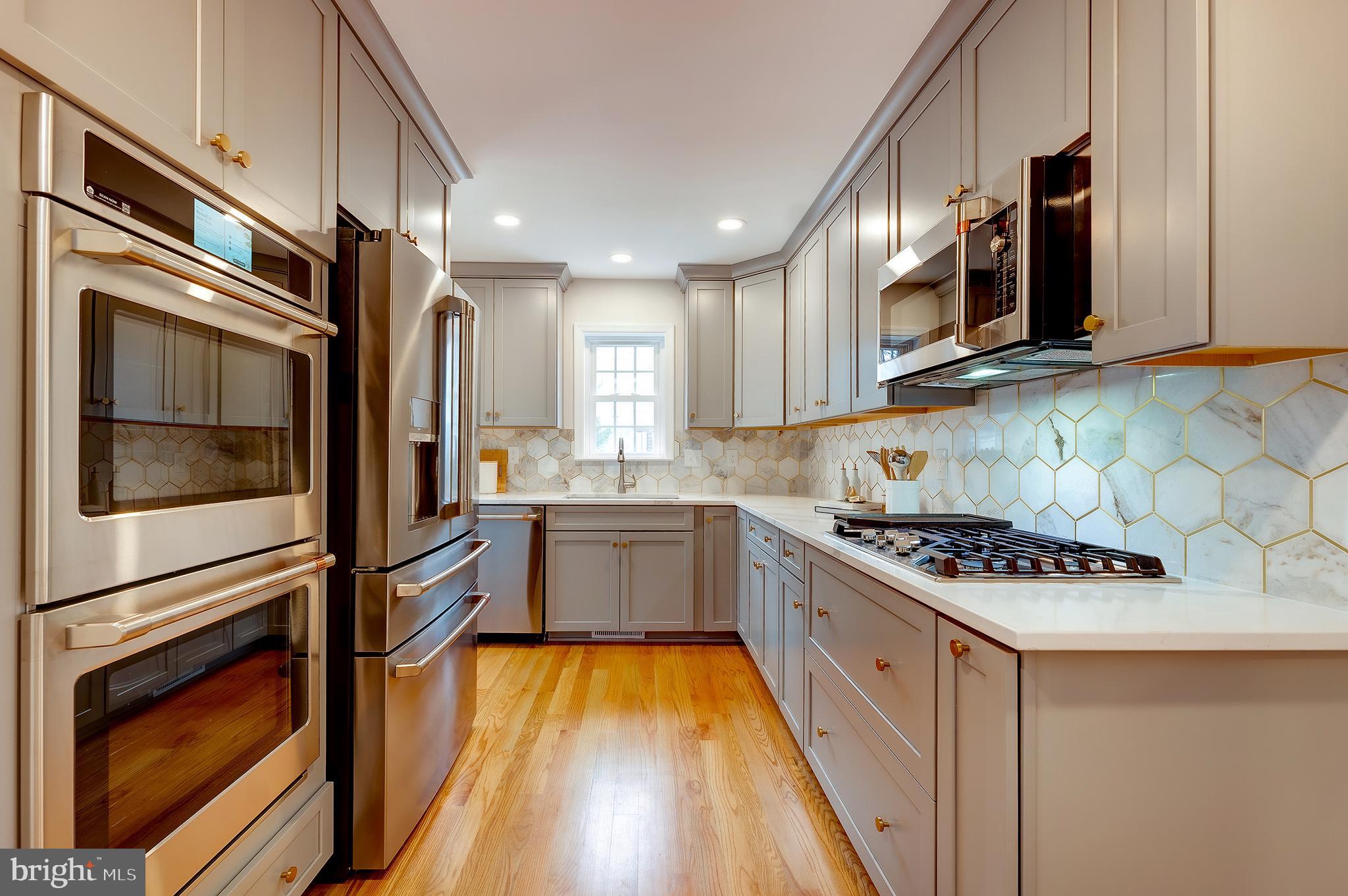 ROSEMONT - Residential