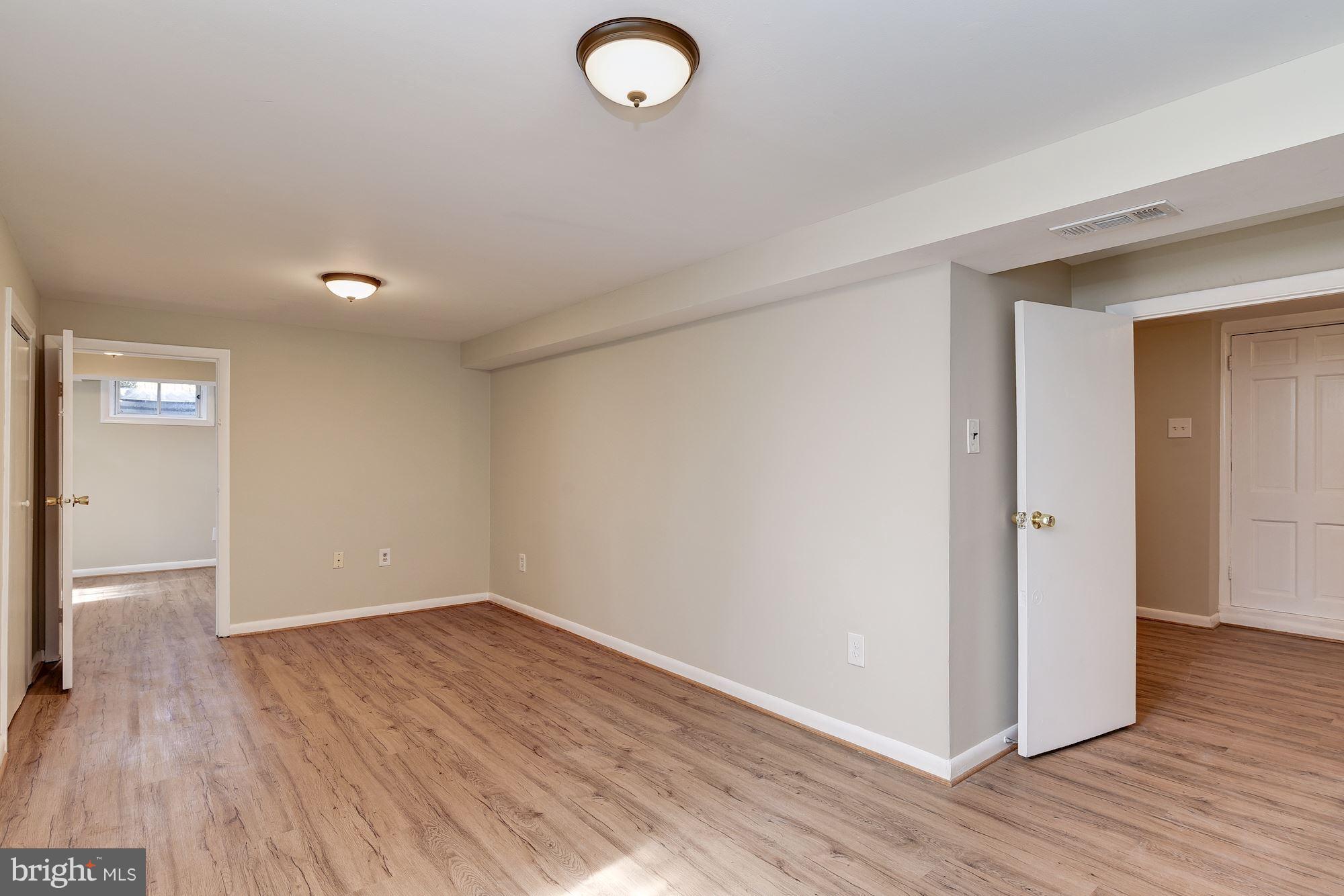 ROCKY BROOK PARK - Residential