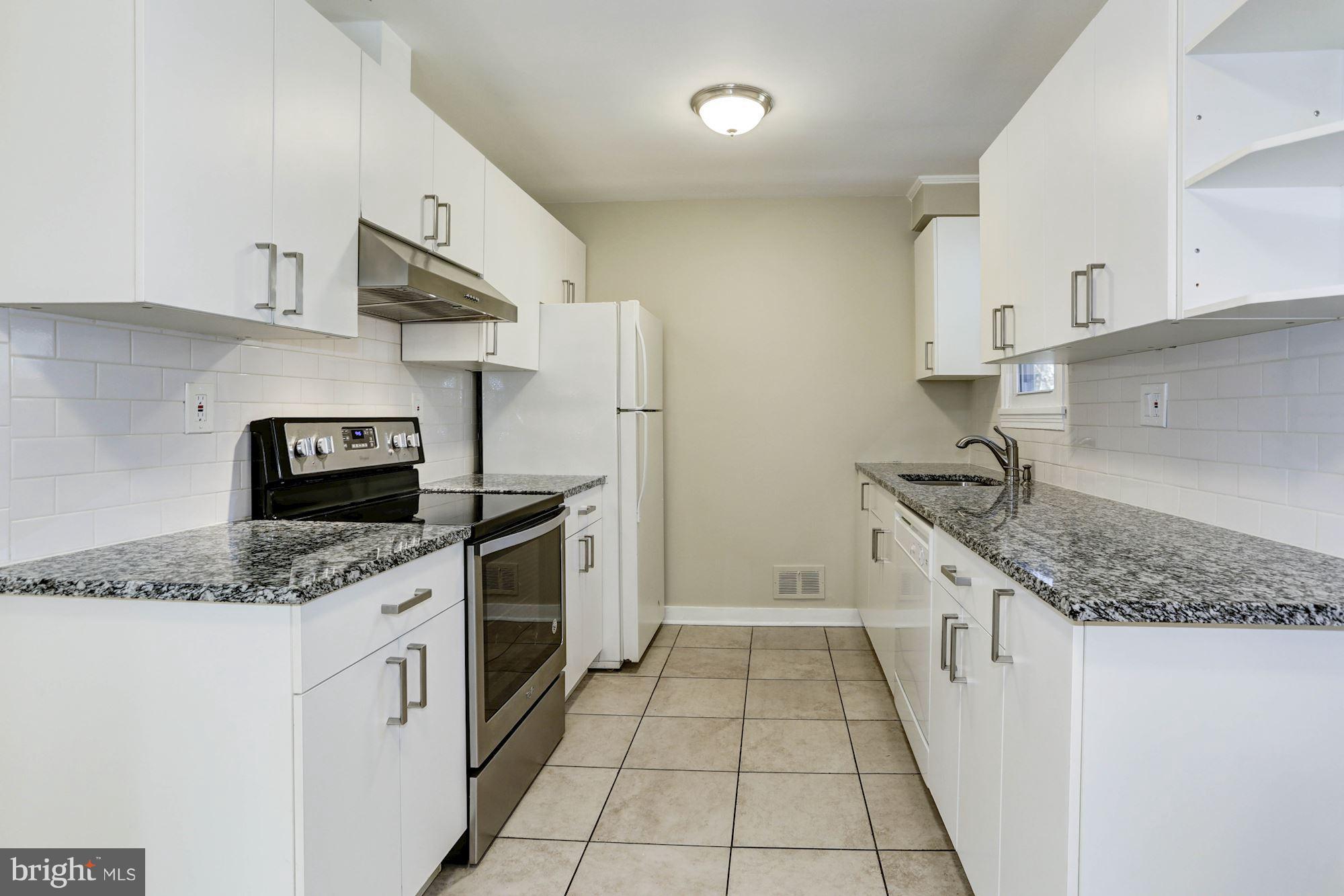 ROCKY BROOK PARK - Residential