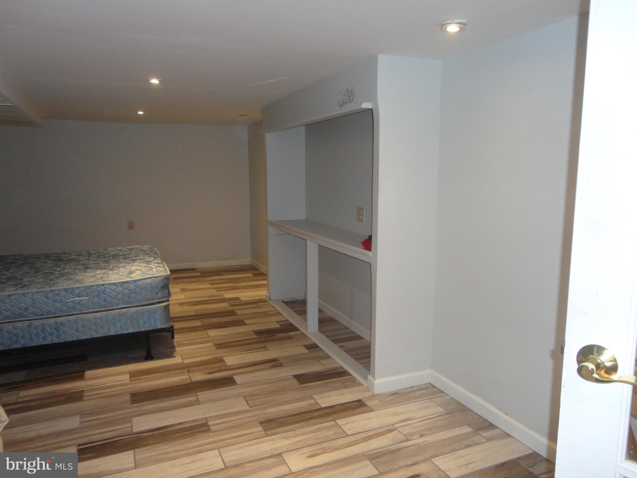 WEST YORK - Residential