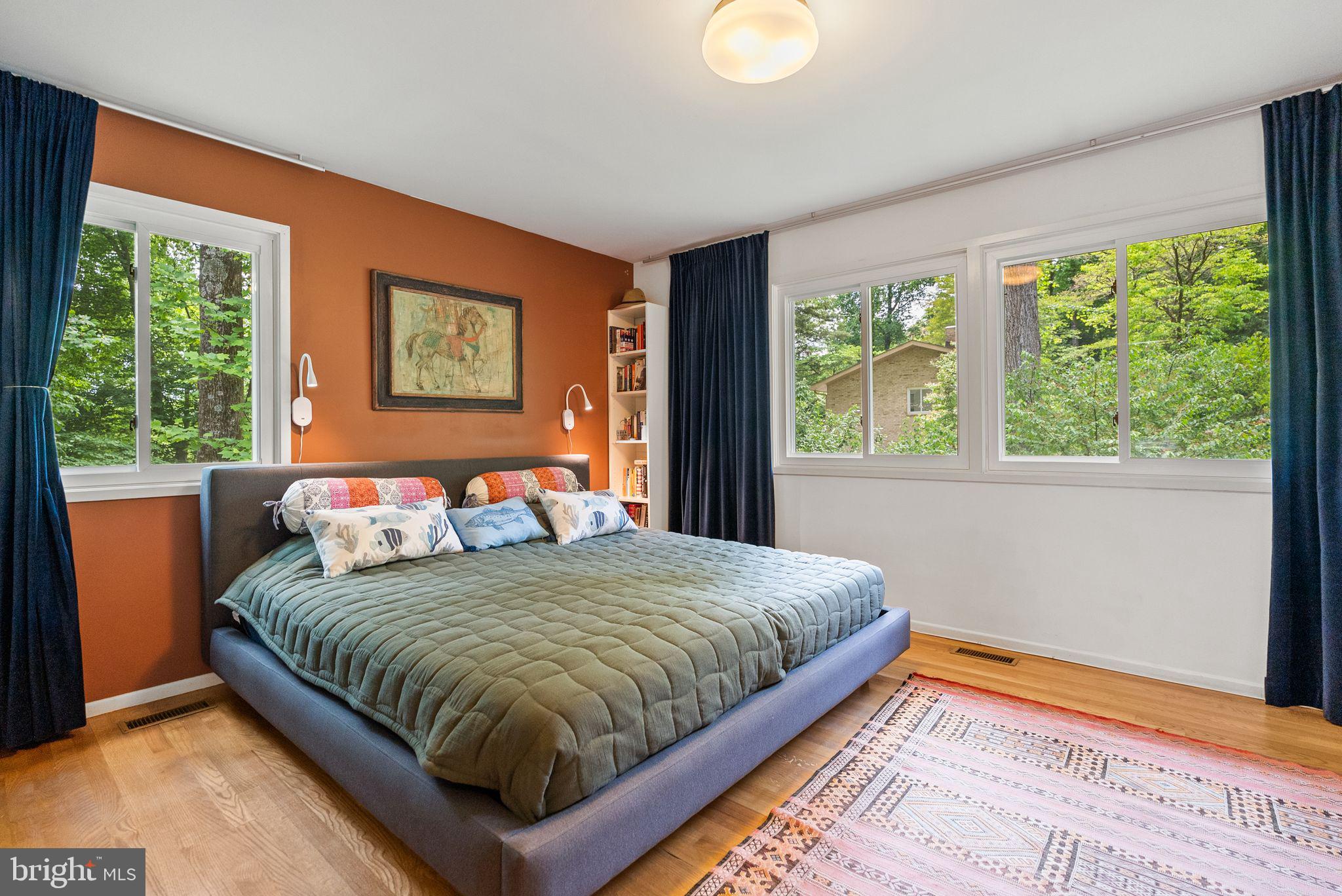 CARDEROCK SPRINGS - Residential