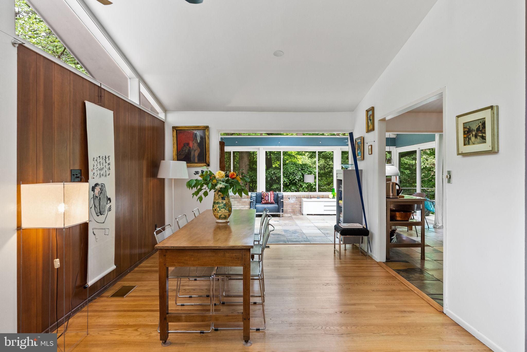 CARDEROCK SPRINGS - Residential