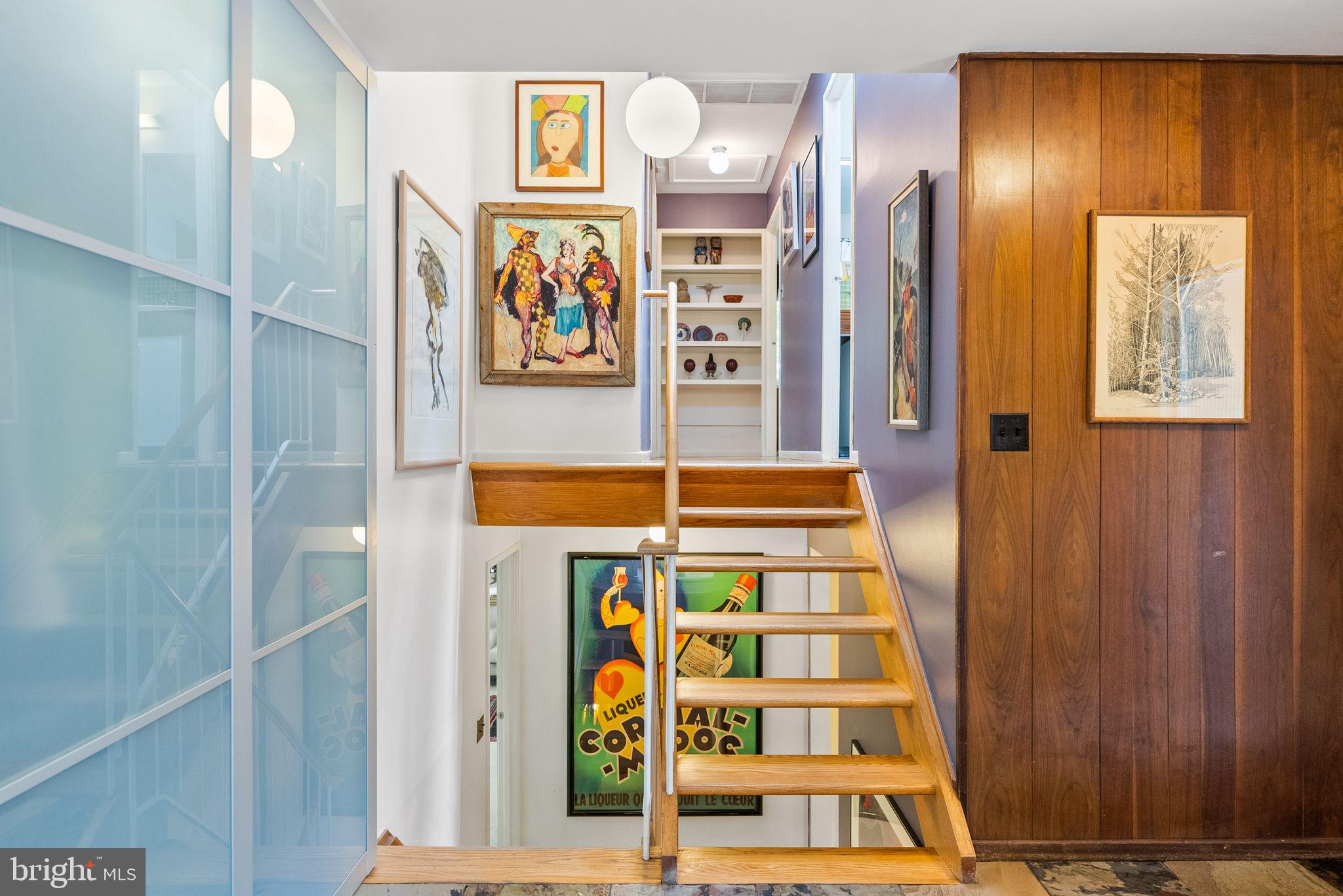 CARDEROCK SPRINGS - Residential