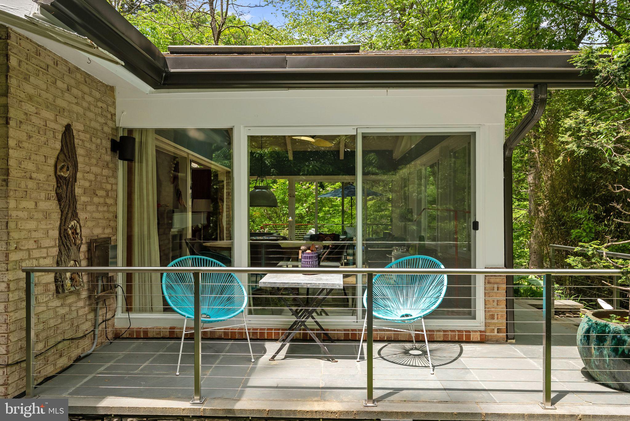 CARDEROCK SPRINGS - Residential