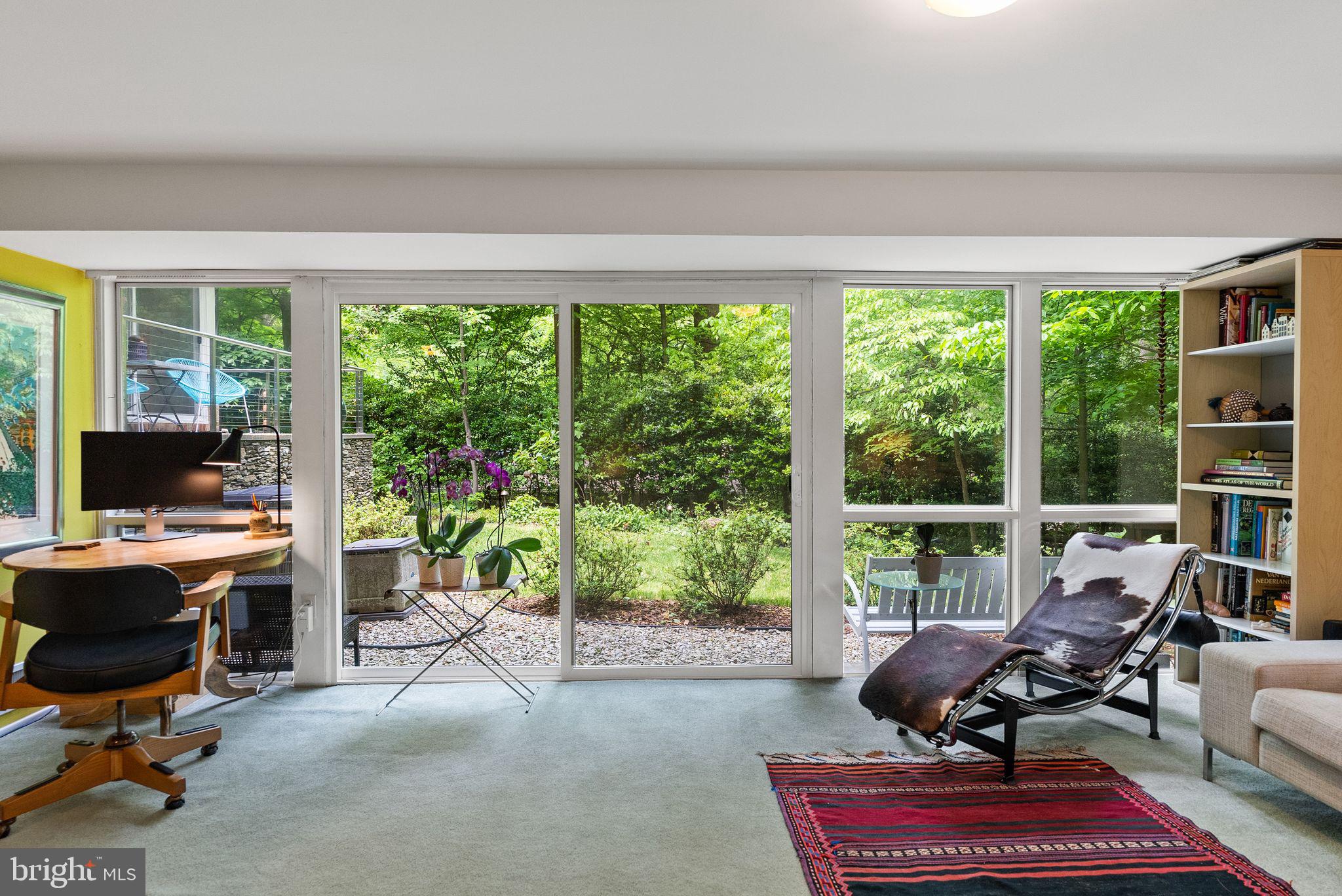 CARDEROCK SPRINGS - Residential