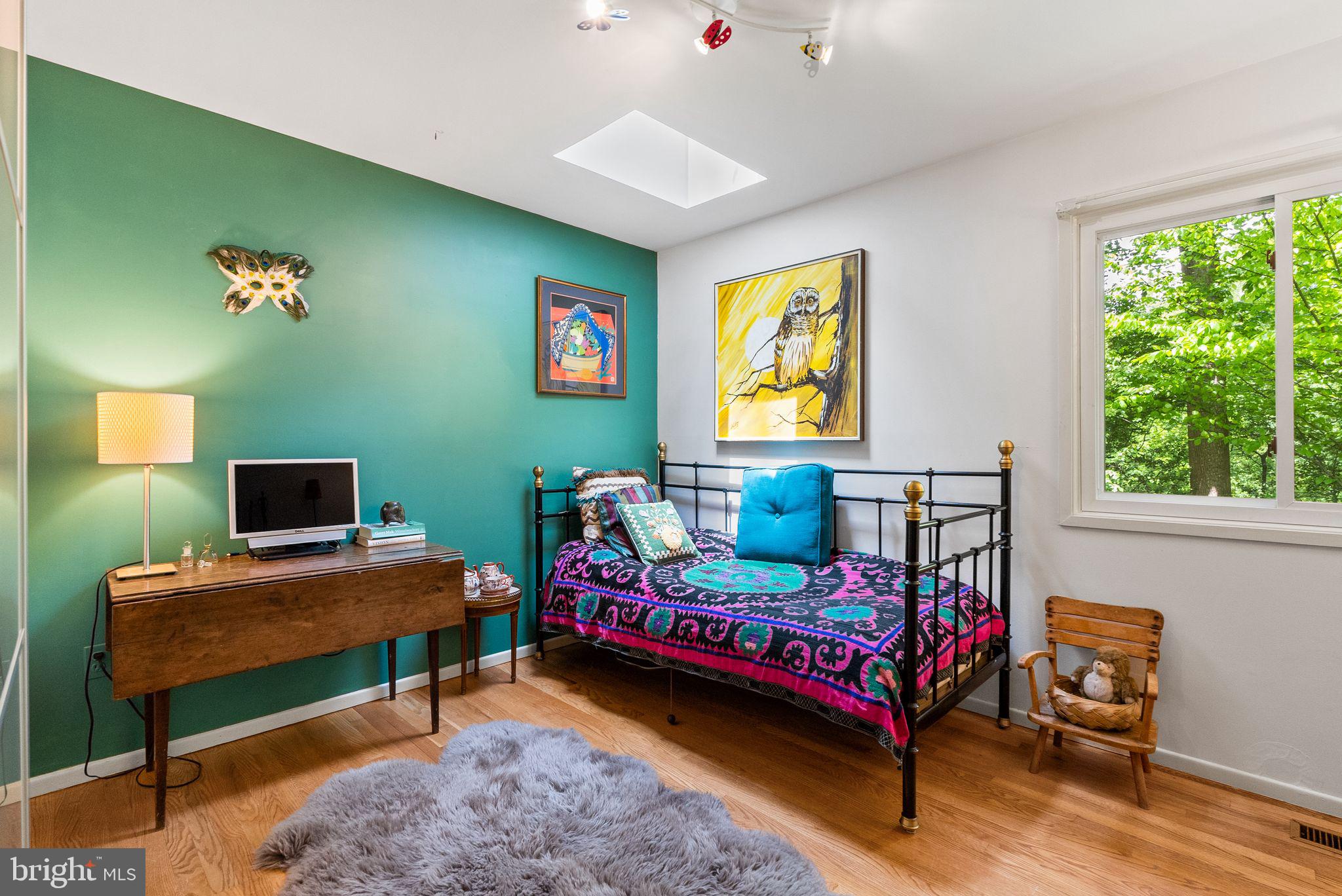 CARDEROCK SPRINGS - Residential