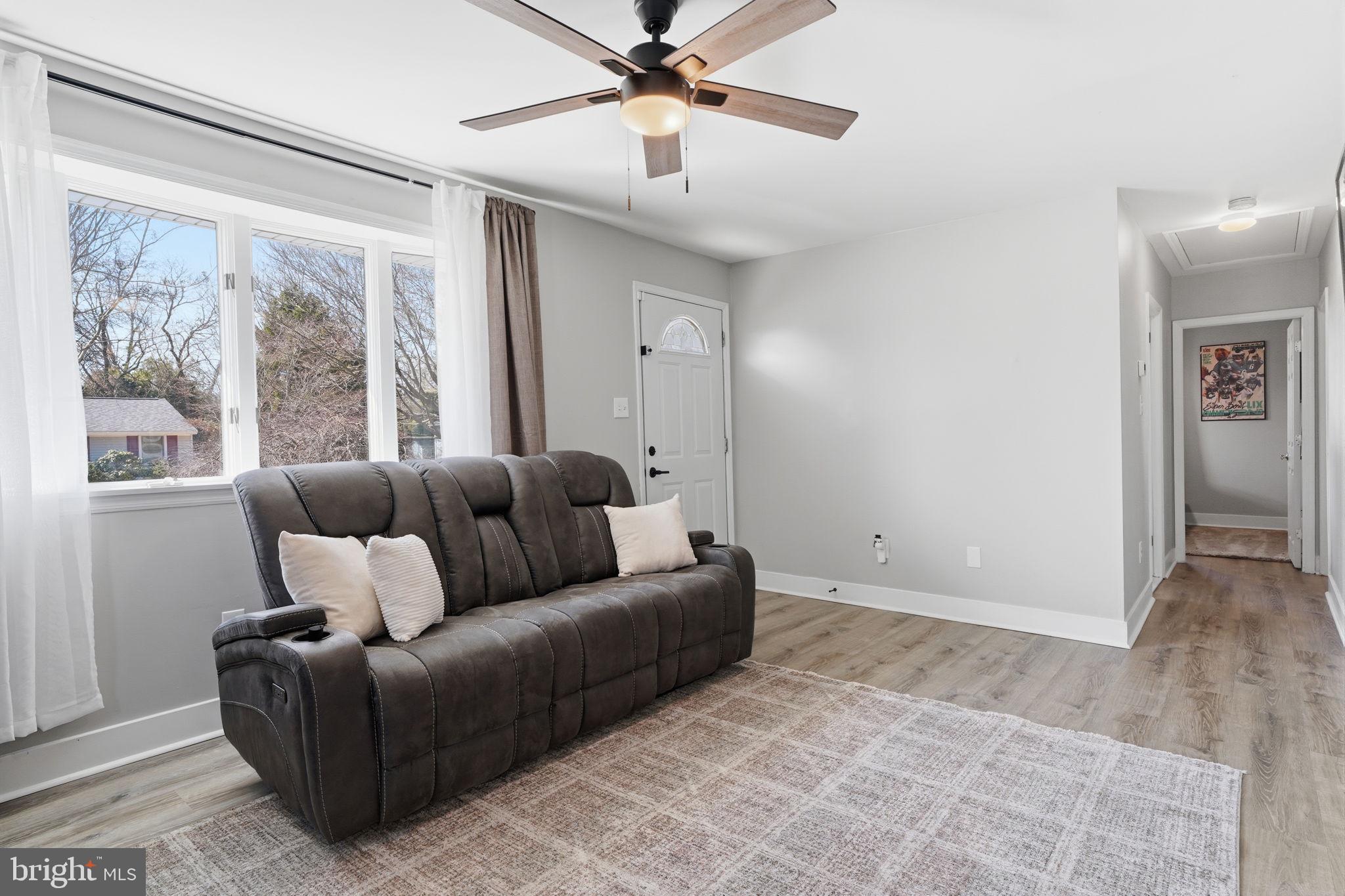 HAMPTON HILLS - Residential